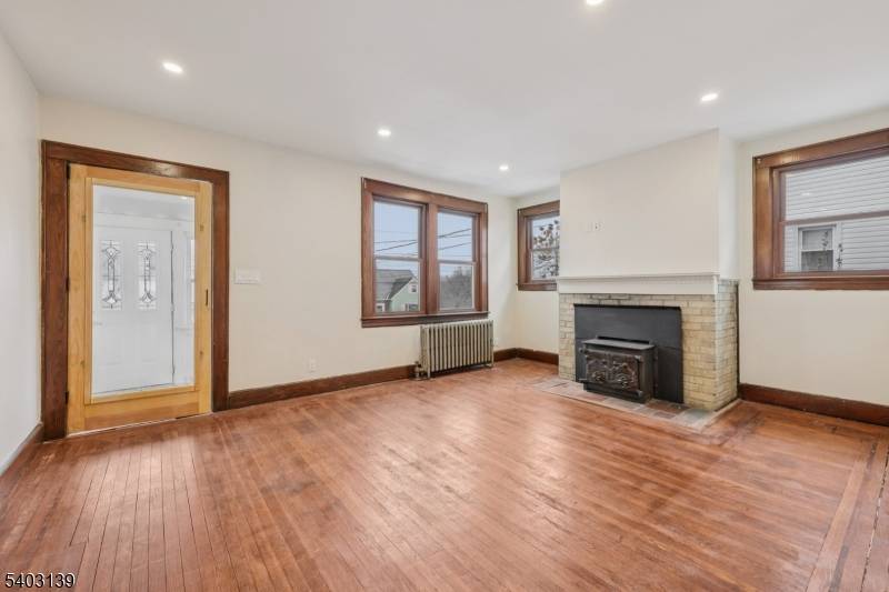 West Orange Twp., NJ 07052,55 Roosevelt Ave