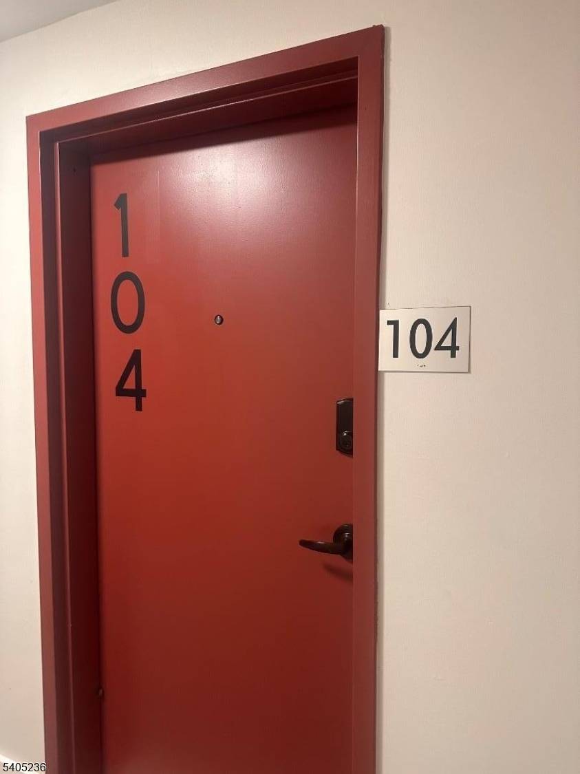 East Orange City, NJ 07017,19 N Harrison St