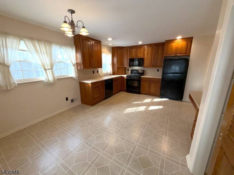 Randolph Twp., NJ 07869,19 Chestnut Hill Rd