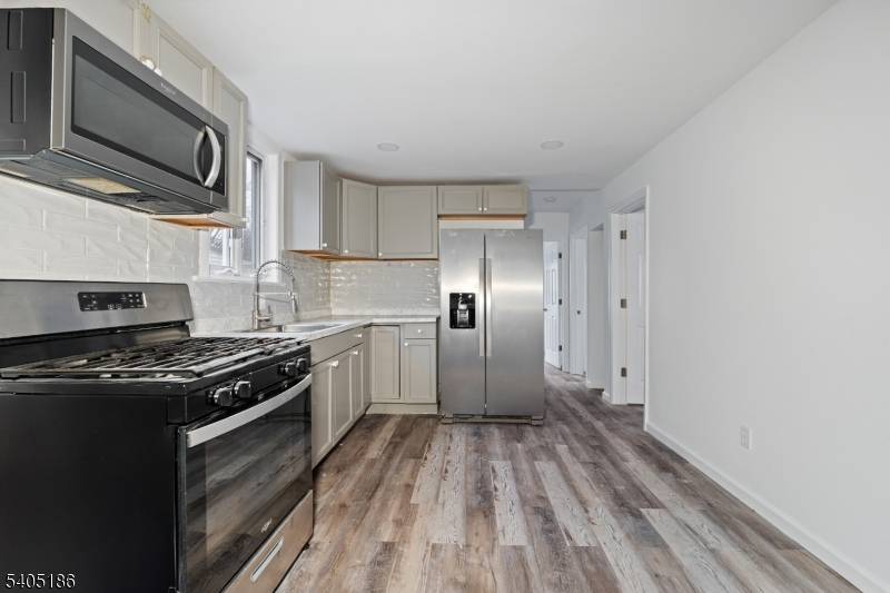 Nutley Twp., NJ 07110,509 Centre St #1