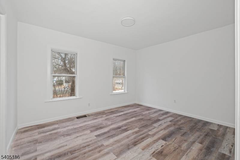 Nutley Twp., NJ 07110,509 Centre St #1