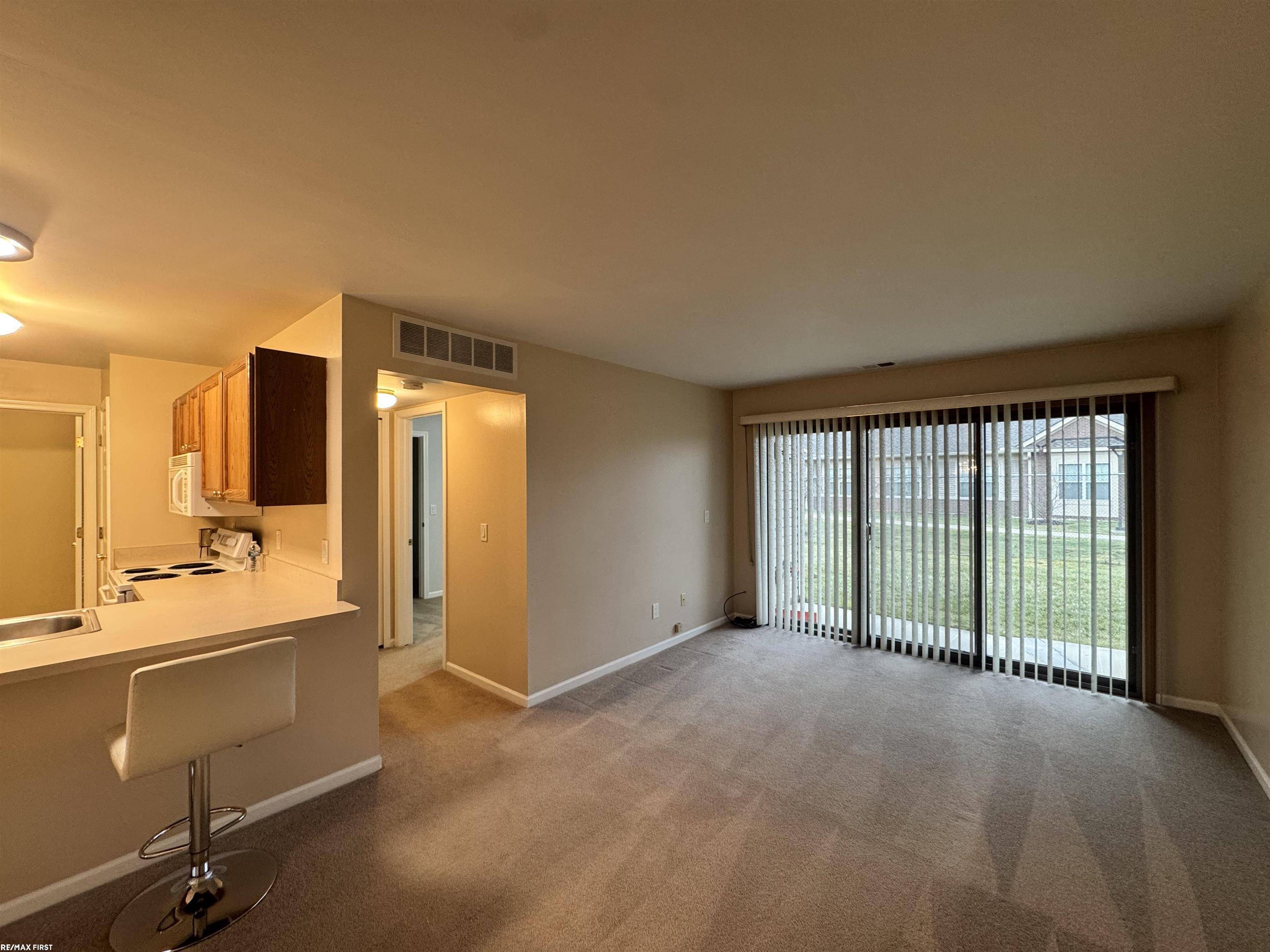 Roseville, MI 48066,30663 Hidden Pines LN