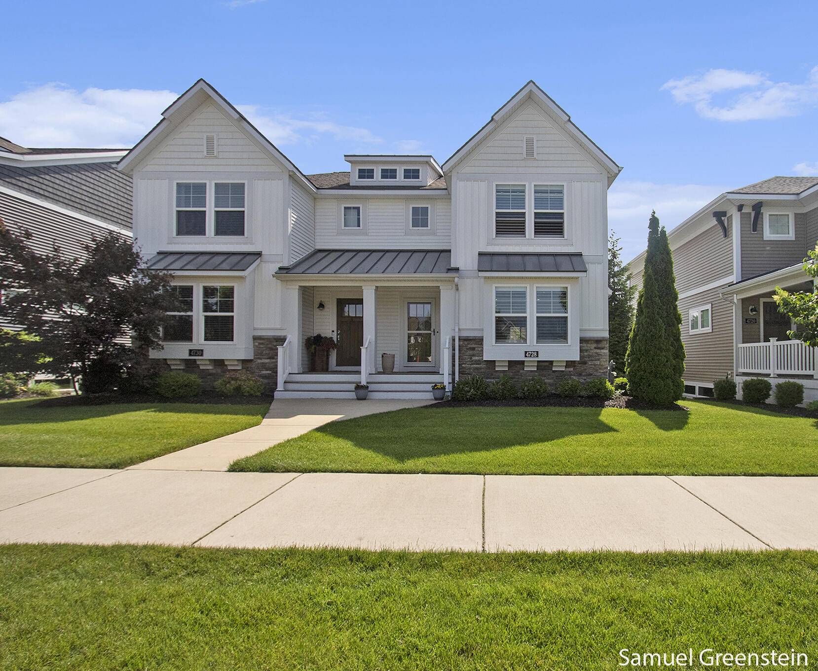 Holland, MI 49424,4728 Macatawa Legends BLVD #19