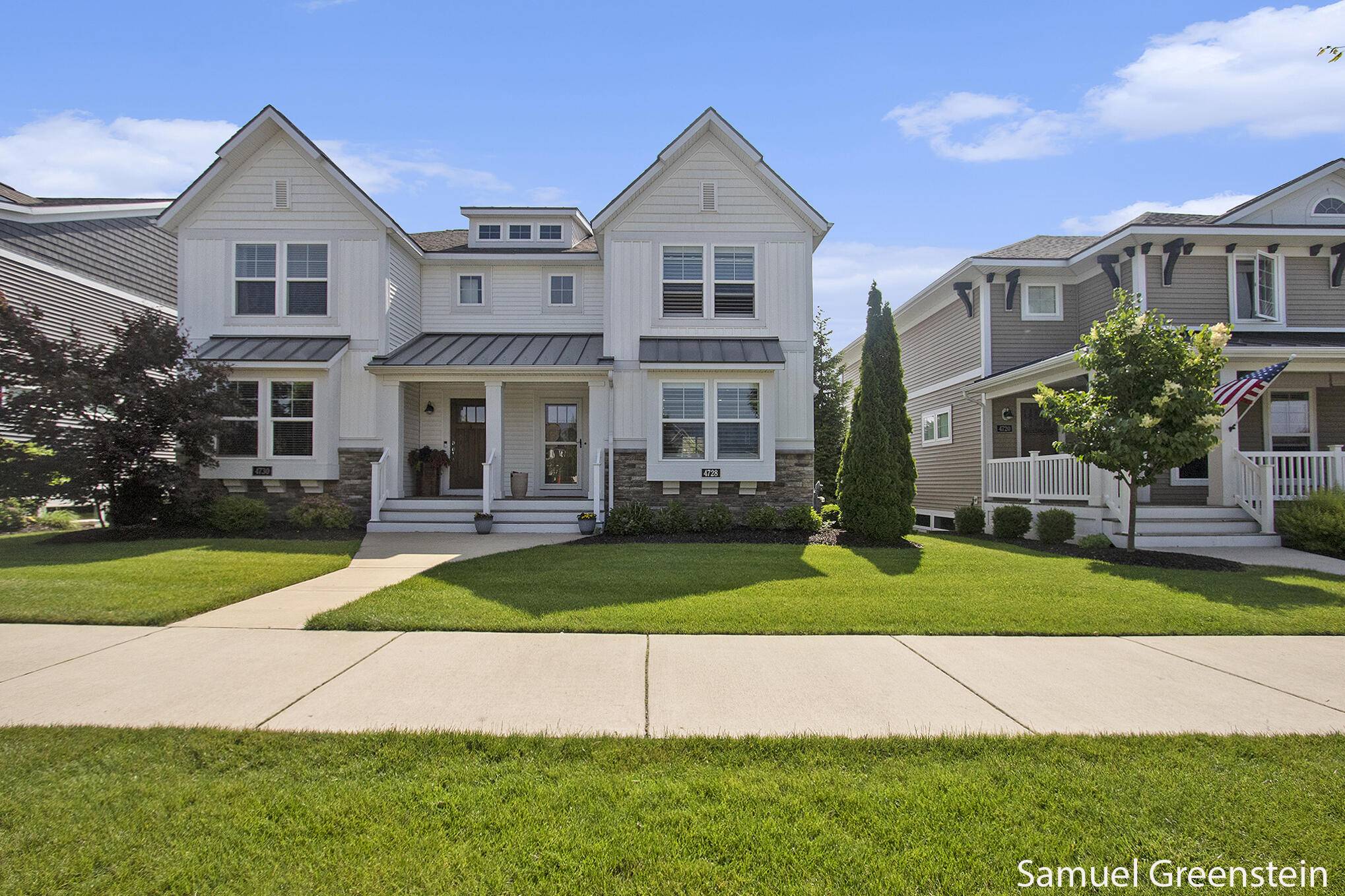 Holland, MI 49424,4728 Macatawa Legends BLVD #19