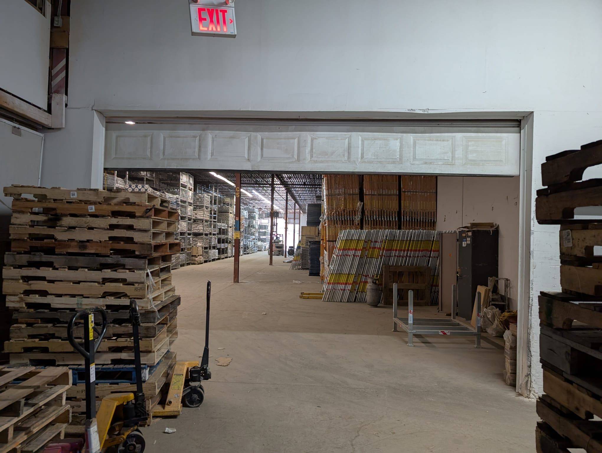 Toronto E04, ON M1R 2T6,38 Metropolatin RD #Unit 7