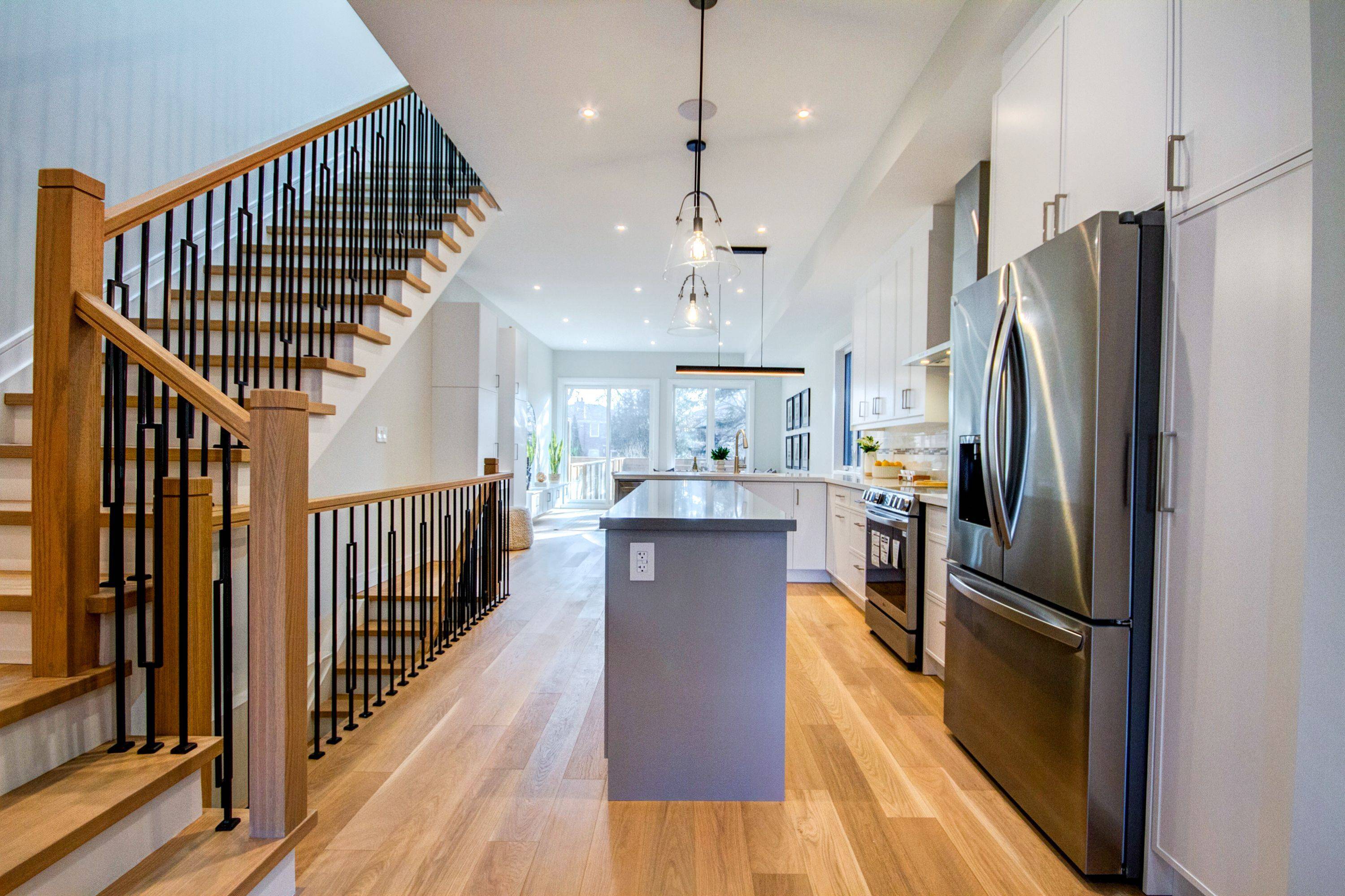 Toronto E06, ON M1N 1W5,3C Linton AVE