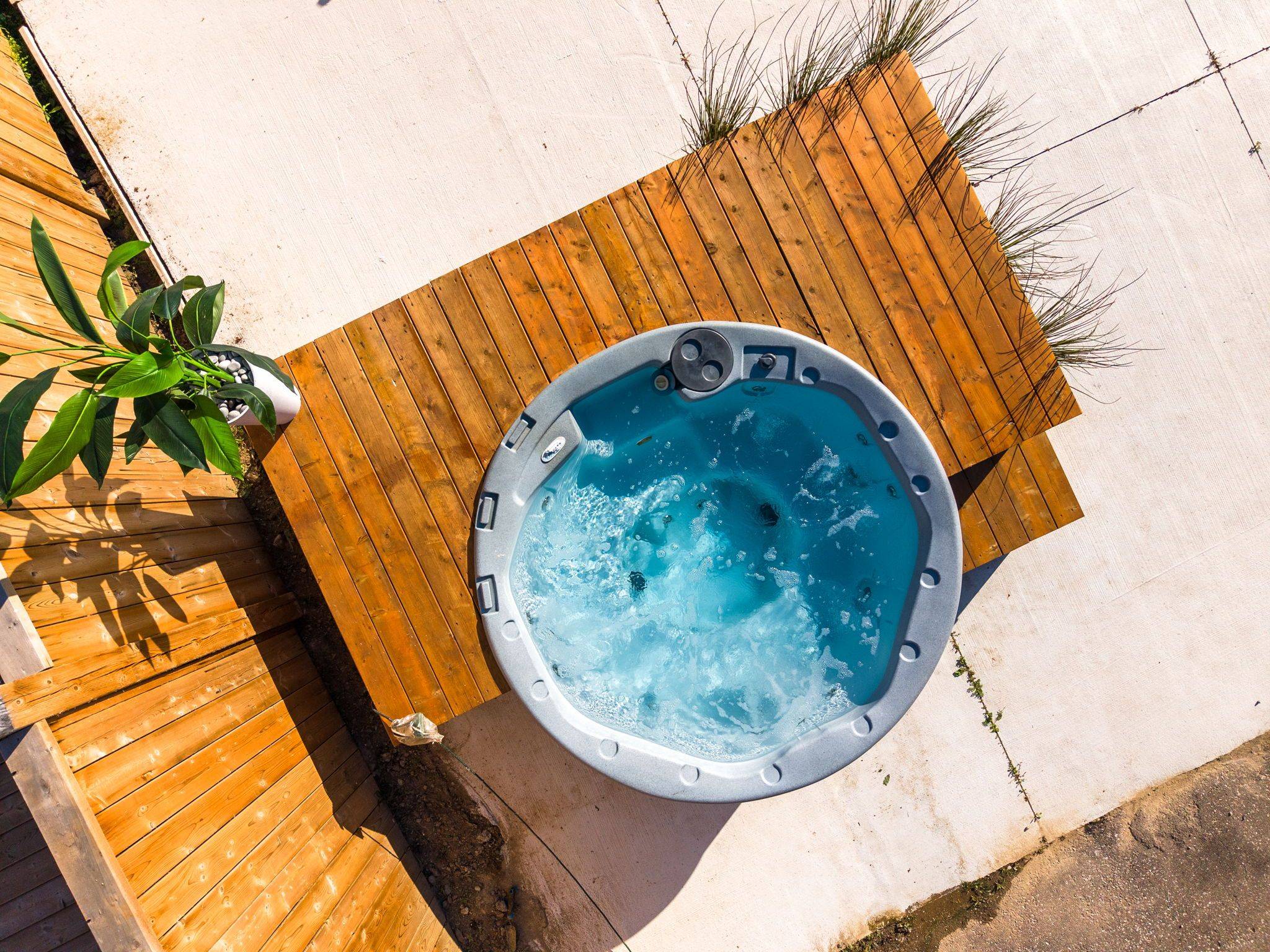 Clarington, ON L1C 3K3,74 East Beach RD