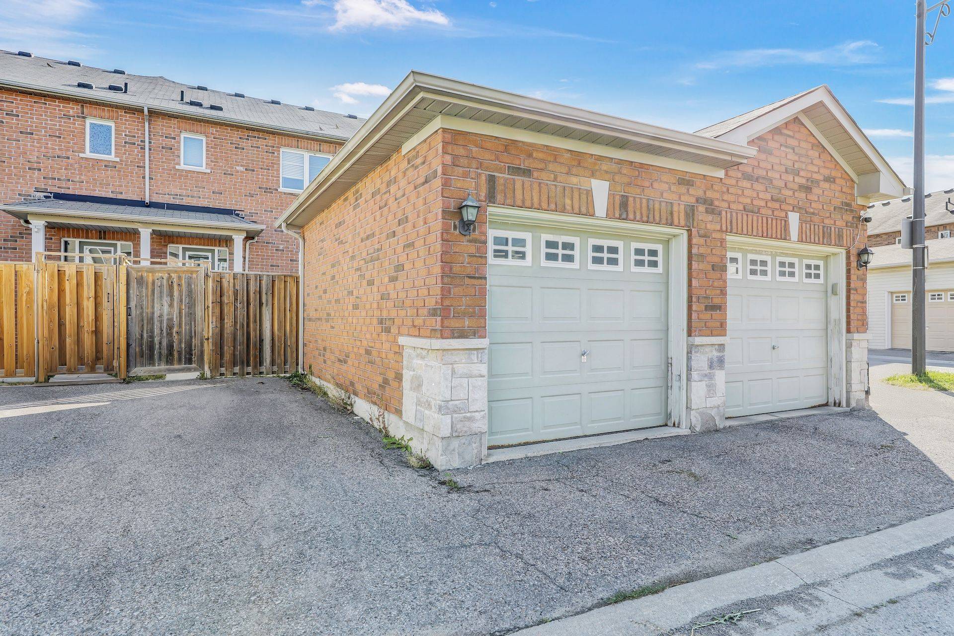 Pickering, ON L1X 0B9,2442 Earl Grey AVE