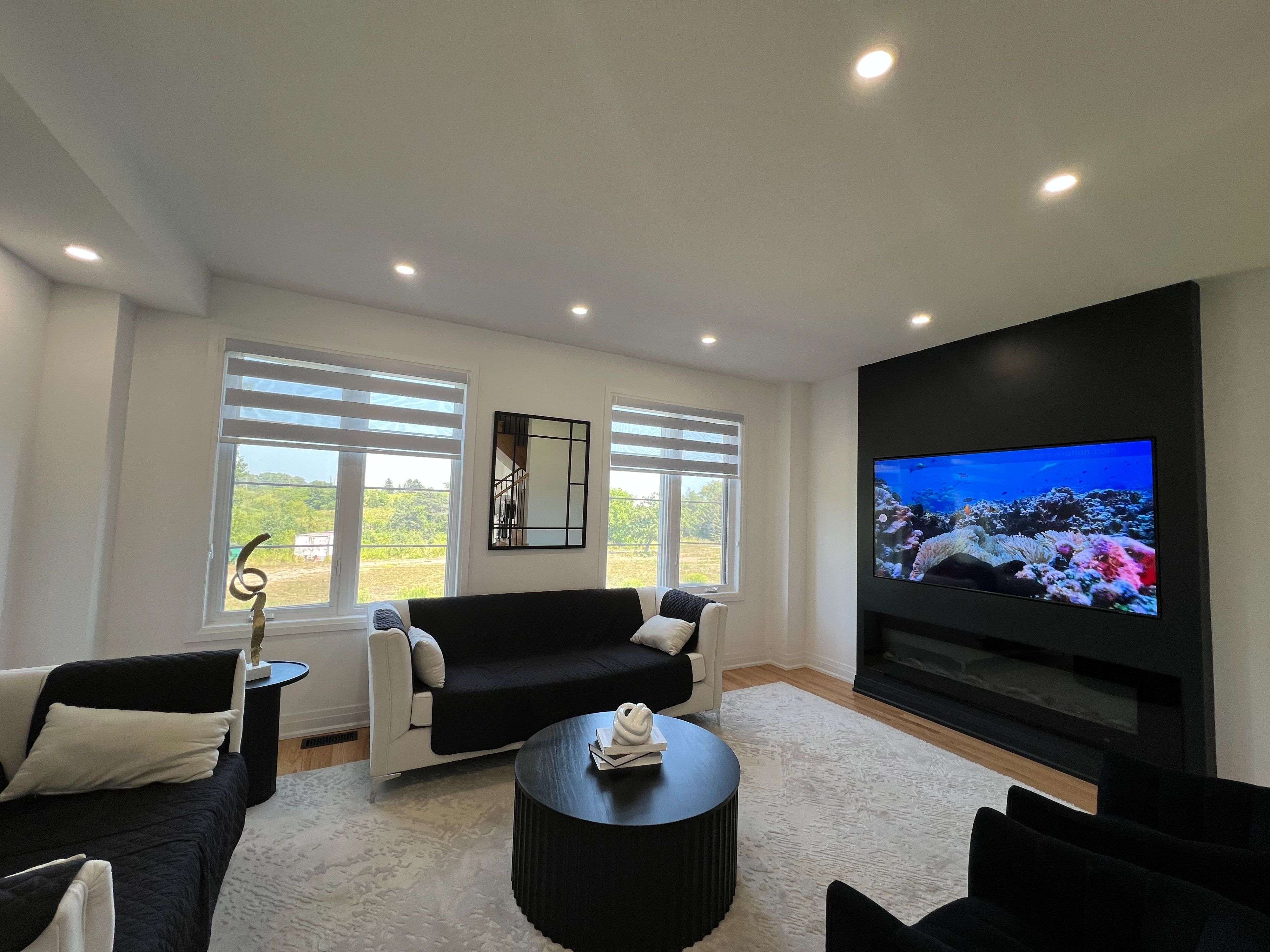 Whitby, ON L1N 0N1,72 Waterside WAY