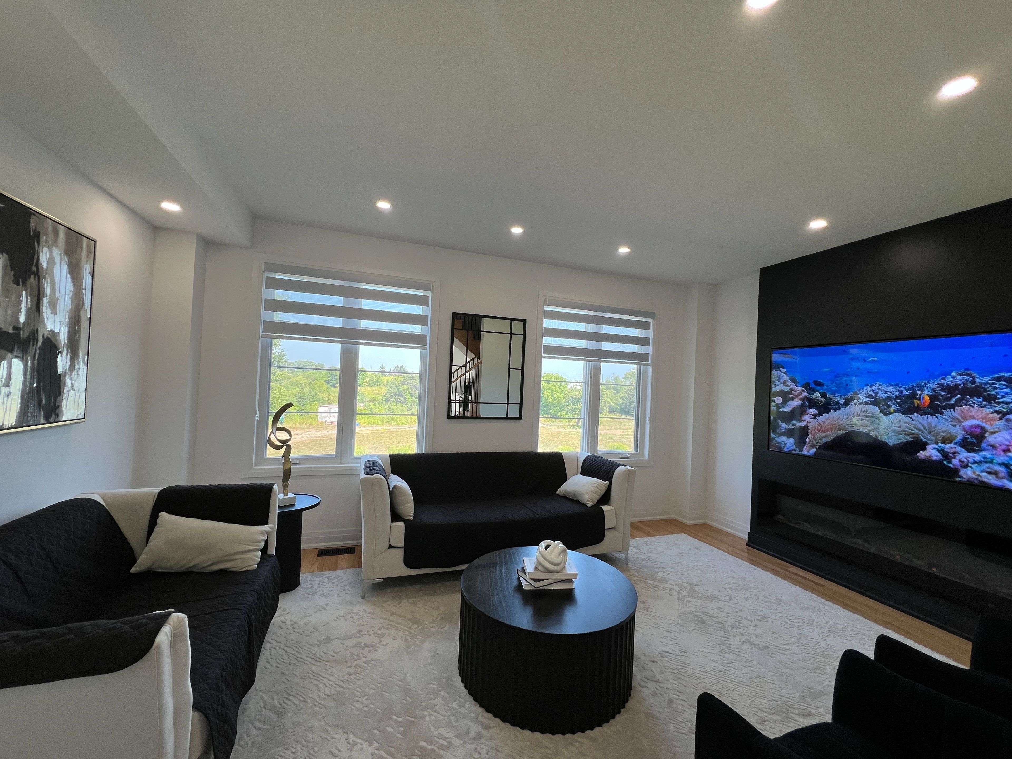 Whitby, ON L1N 0N1,72 Waterside WAY