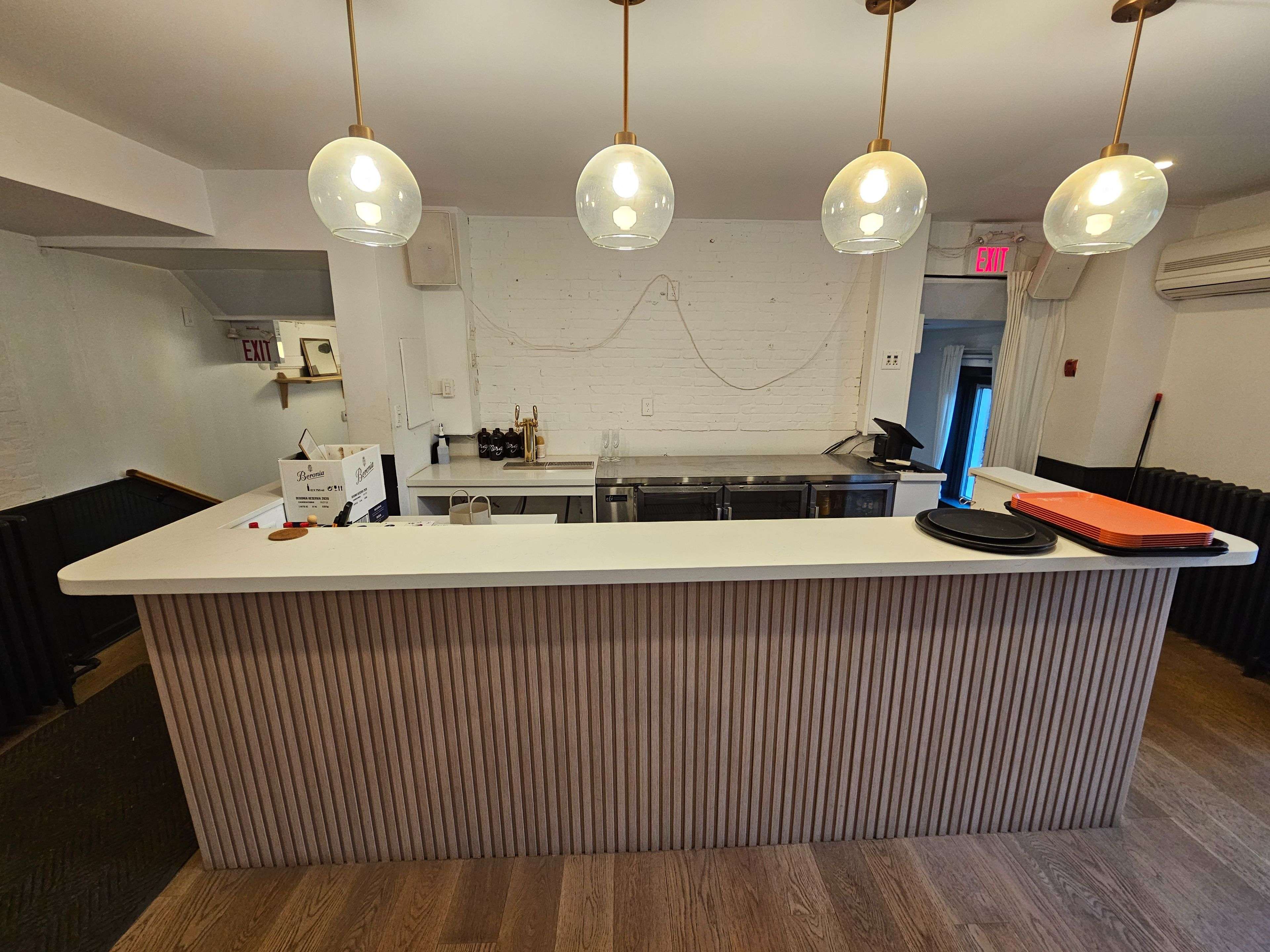 Toronto E02, ON M4L 1H8,1963 A Queen ST E