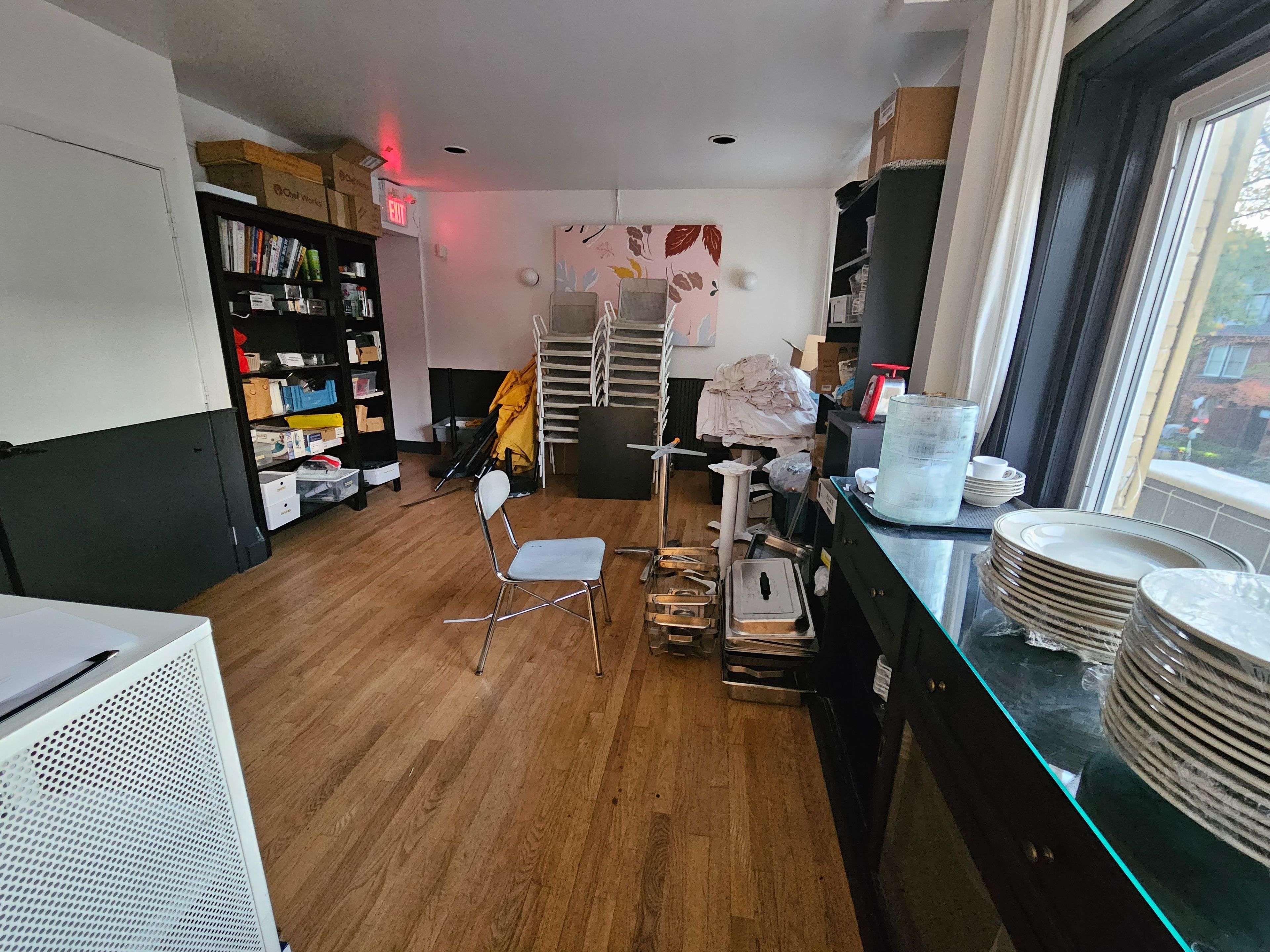 Toronto E02, ON M4L 1H8,1963 A Queen ST E