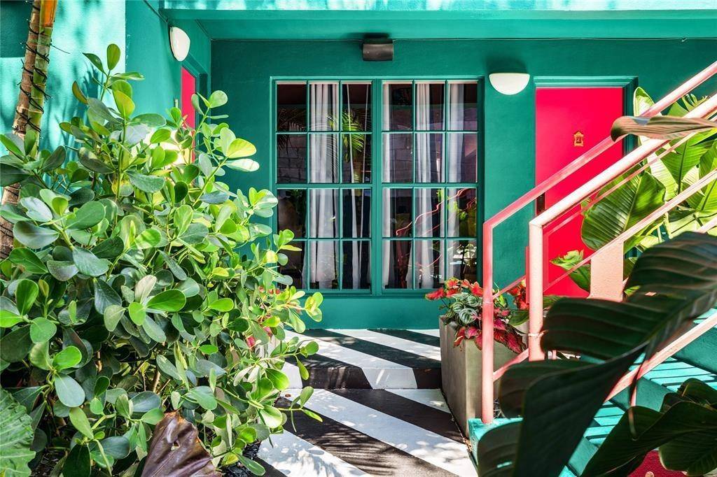 Fort Lauderdale, FL 33301,1007 SE 2nd Ct #1-8