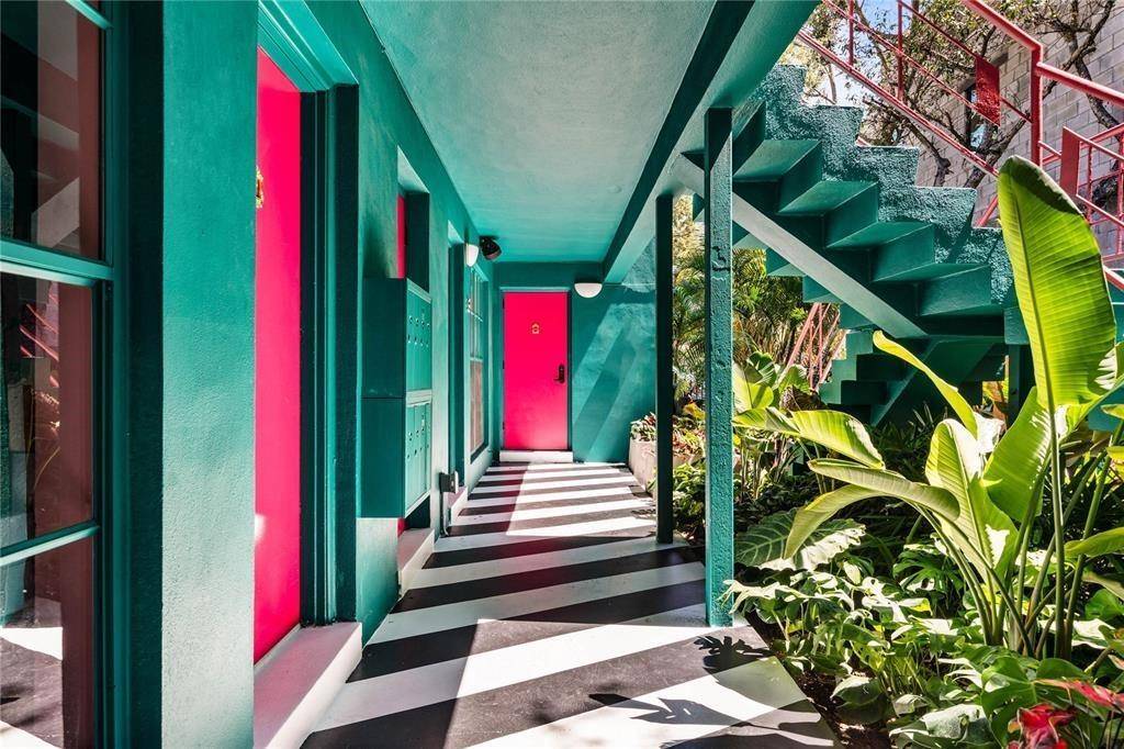 Fort Lauderdale, FL 33301,1007 SE 2nd Ct #1-8