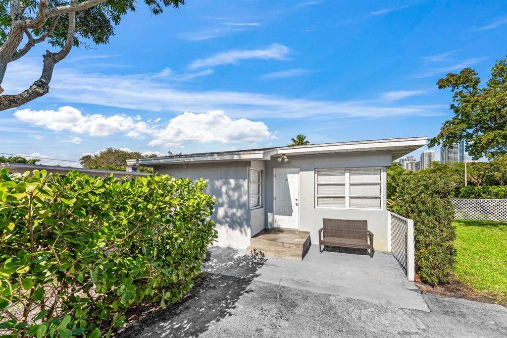 Fort Lauderdale, FL 33315,1003 SW 4th Ave #2