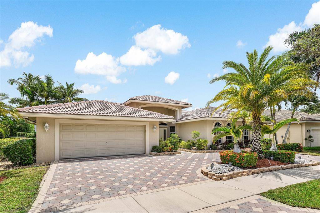 Weston, FL 33331,3852 Oak Ridge Circle