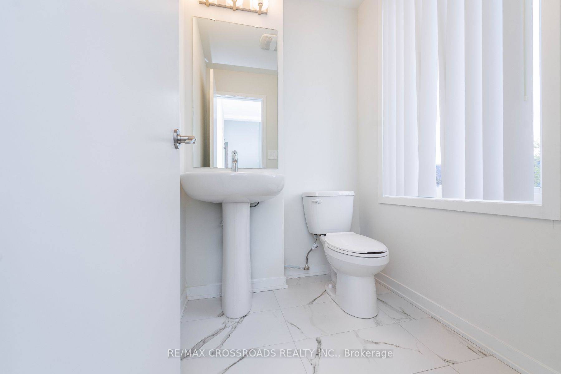 Vaughan, ON L4K 0N6,75 Mable Smith WAY #TH02