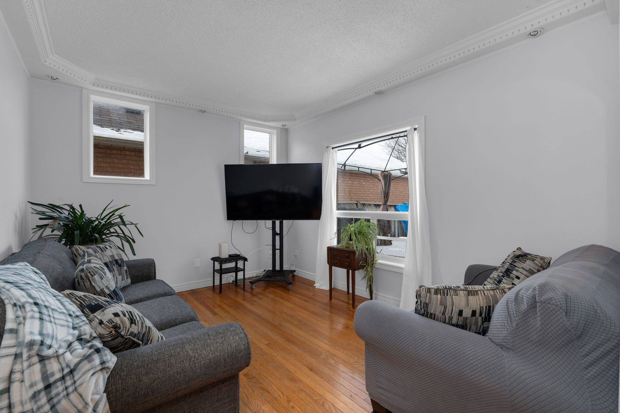 Innisfil, ON L9S 1Z7,1324 Forest ST