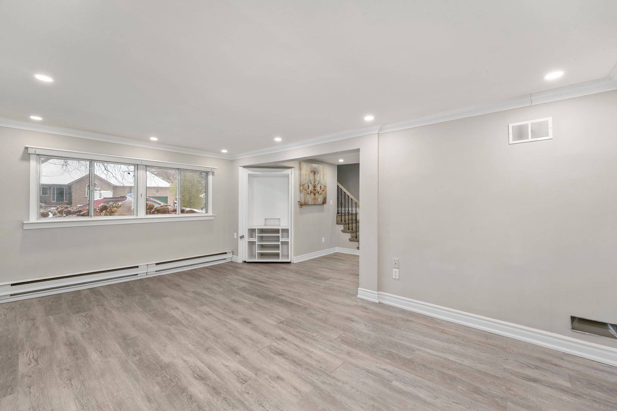 Georgina, ON L4P 1L1,41 Shirlea BLVD