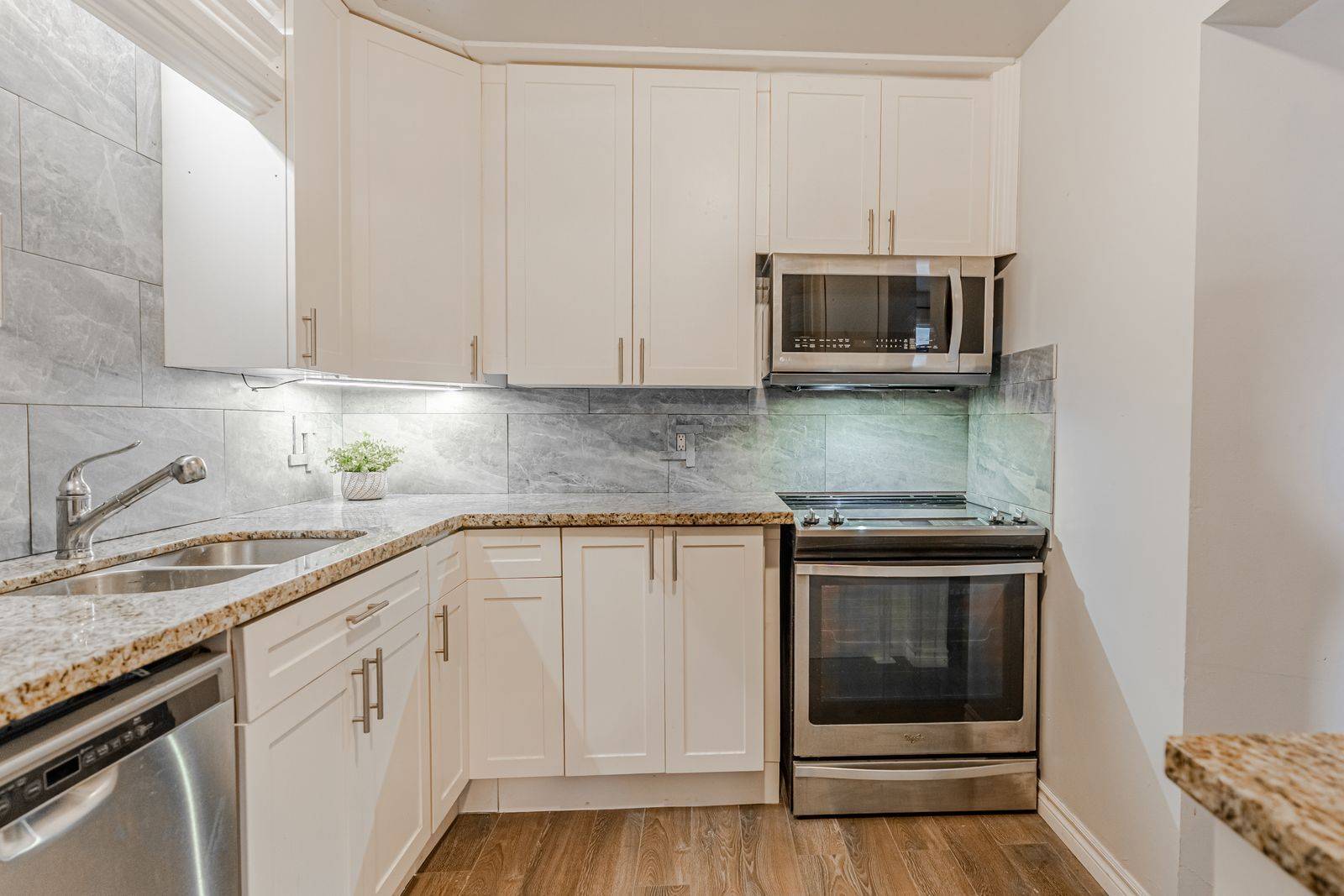 Innisfil, ON L9S 1X6,2185 Ferguson ST