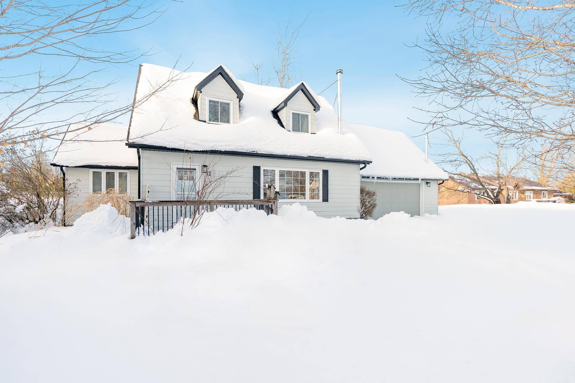 Oro-medonte, ON L4N 7G7,12 Moon CRES