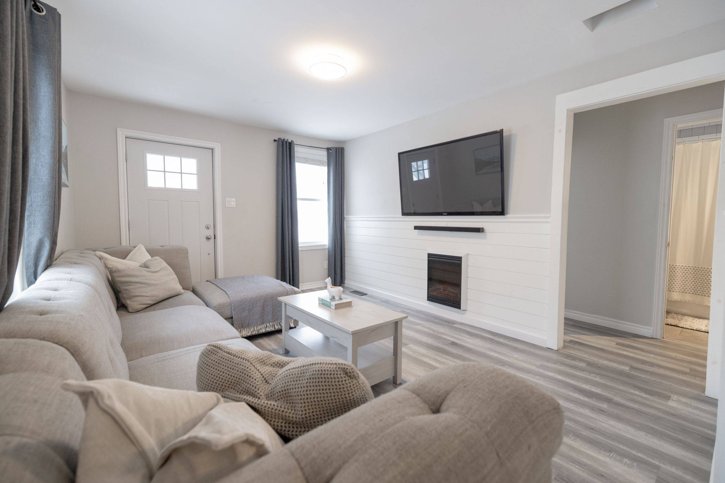 Orillia, ON L3V 4K3,319 Gill ST