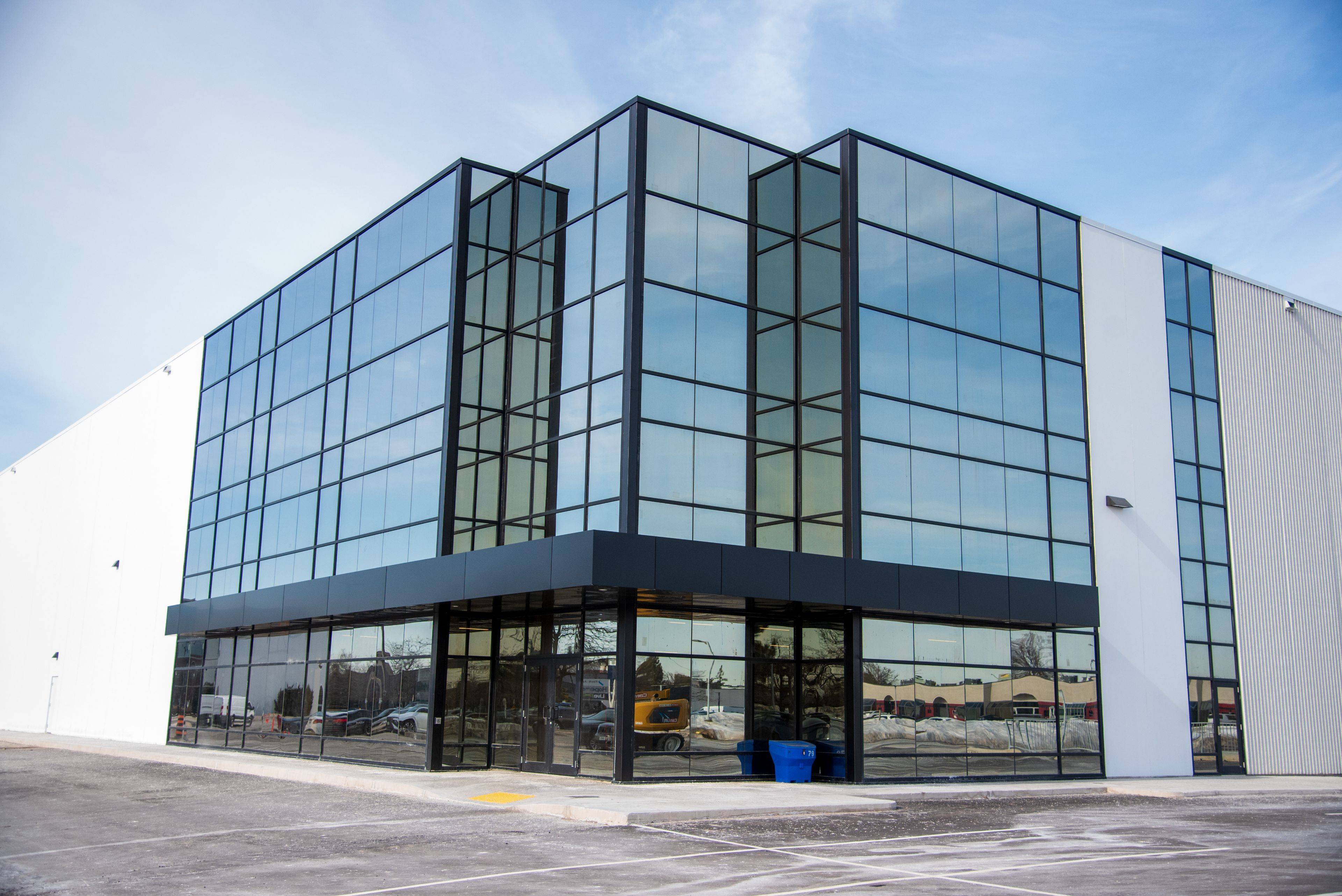 Mississauga, ON L4W 4H2,2645 Skymark AVE