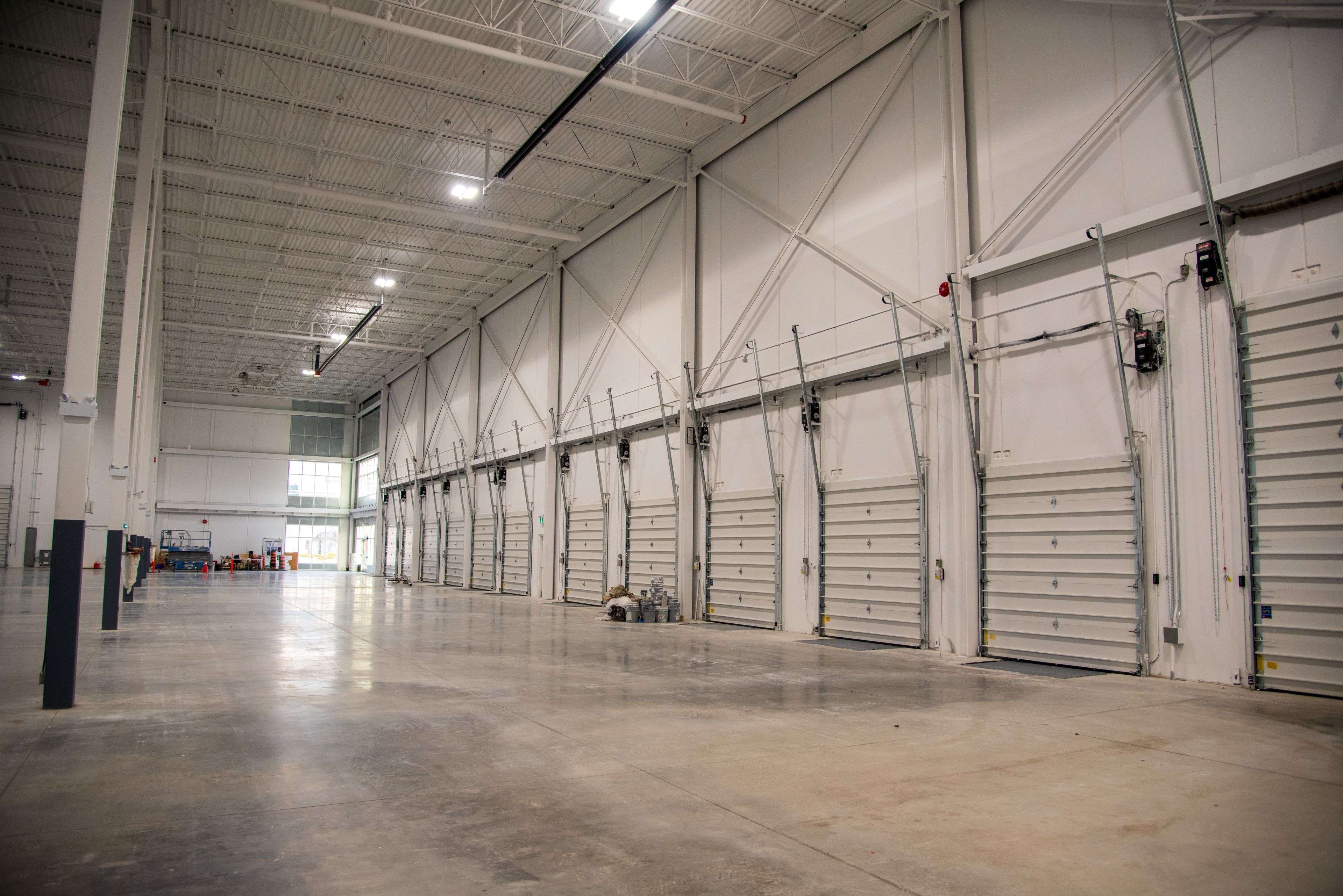 Mississauga, ON L4W 4H2,2645 Skymark AVE #102A