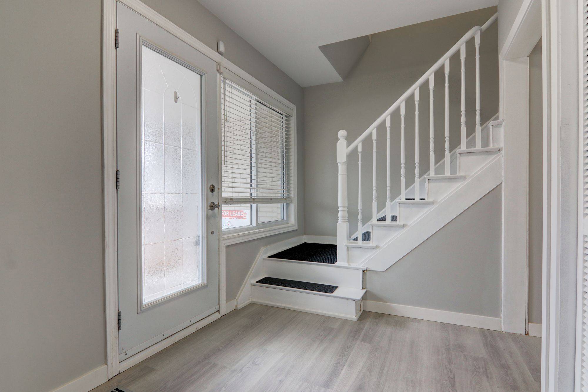 Oakville, ON L6H 2A1,1191 Newton RD