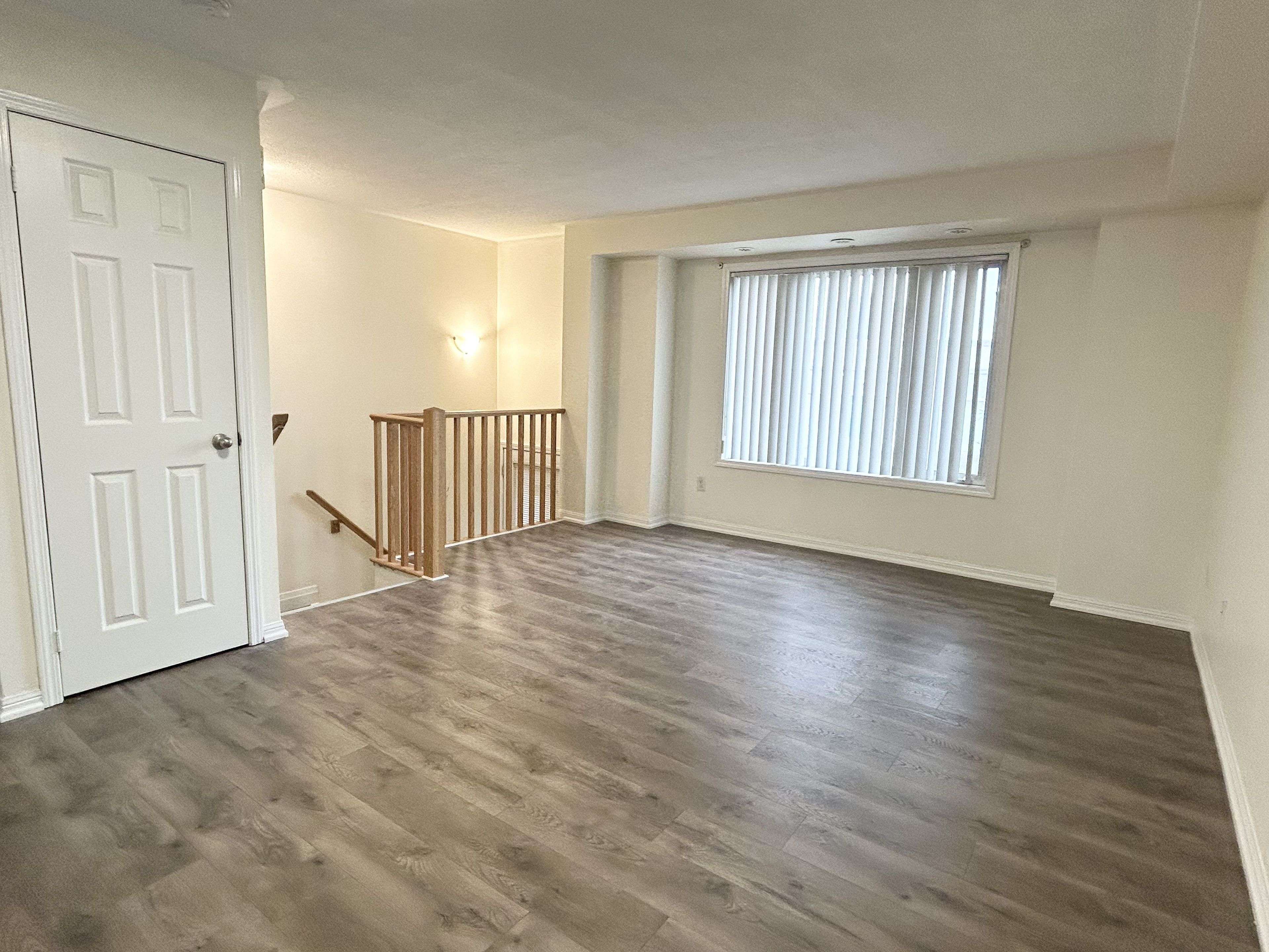 Mississauga, ON L5M 0S4,2875 Hazelton PL #10