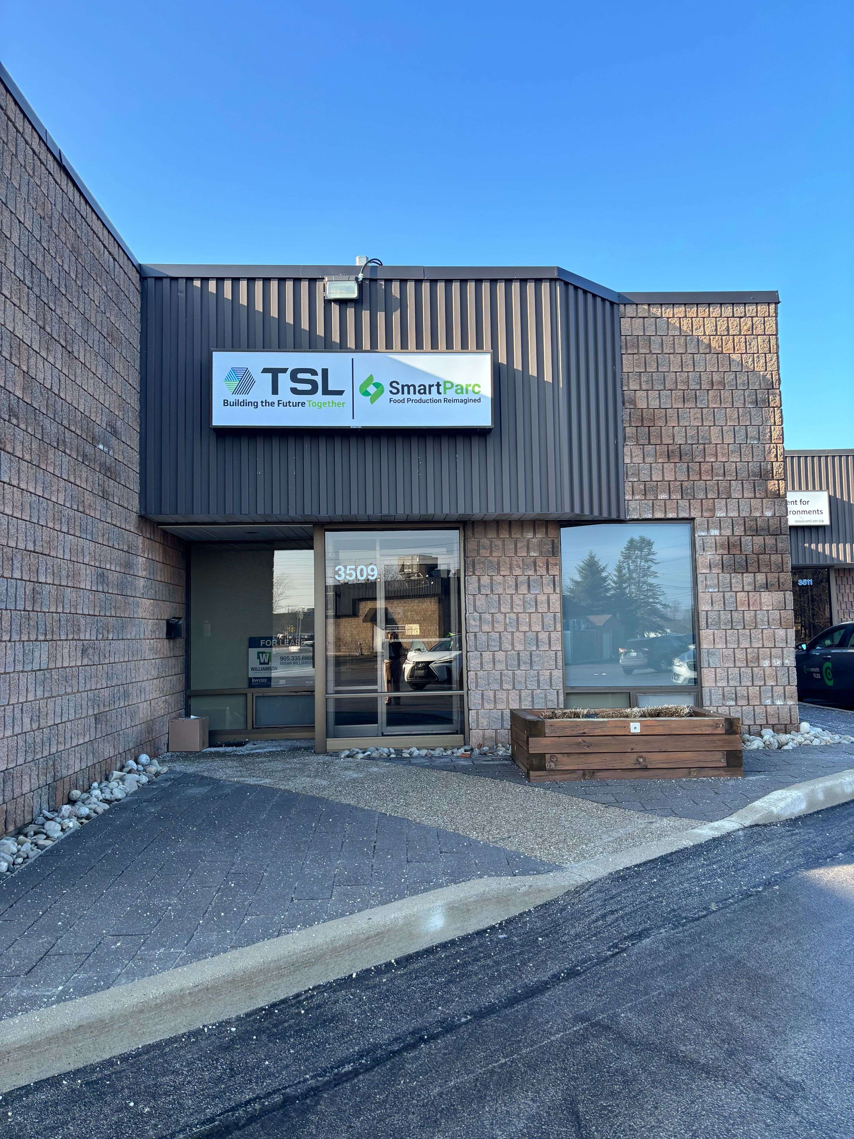 Burlington, ON L7M 1A9,3509 Mainway DR