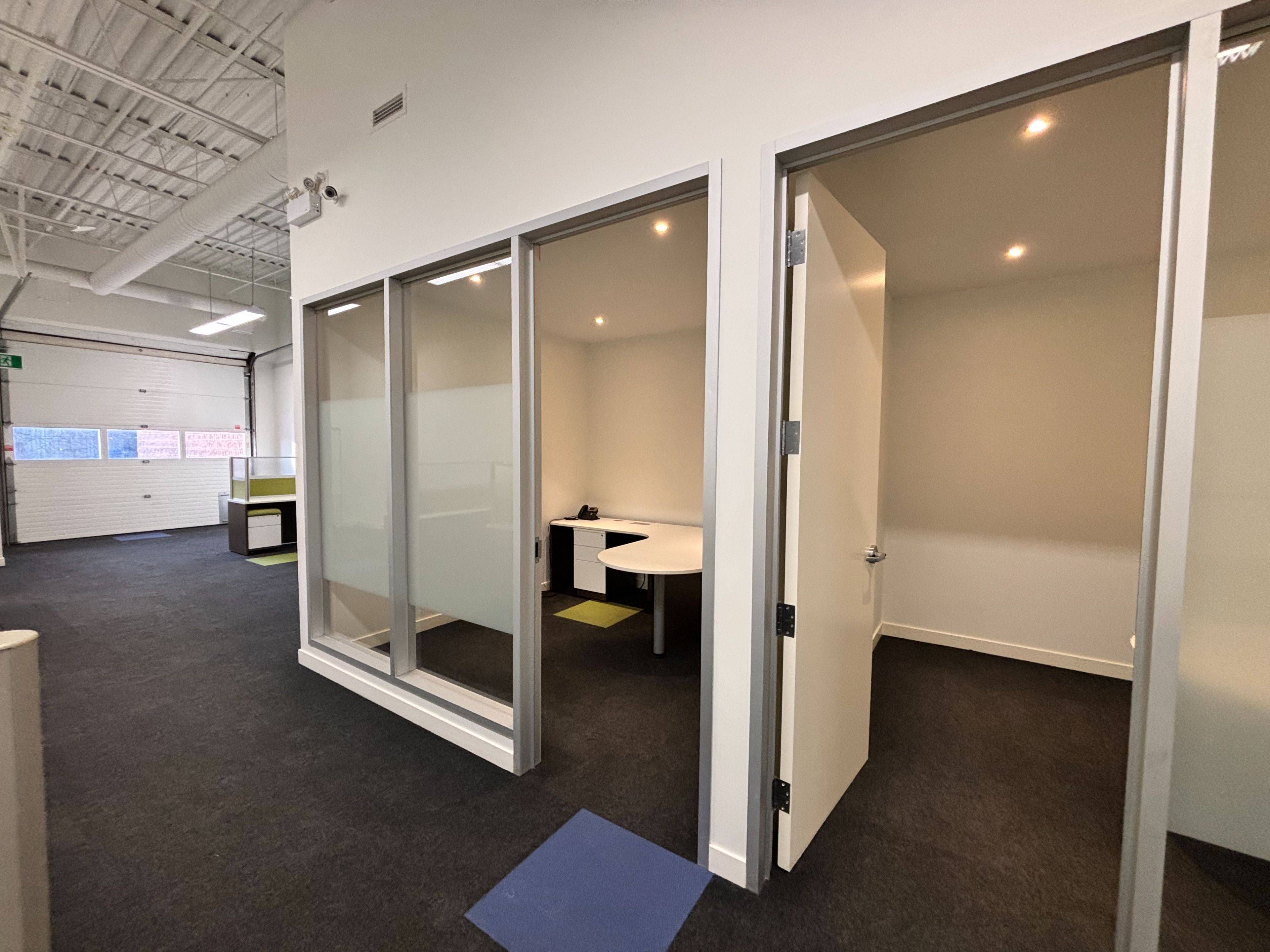 Burlington, ON L7M 1A9,3509 Mainway DR