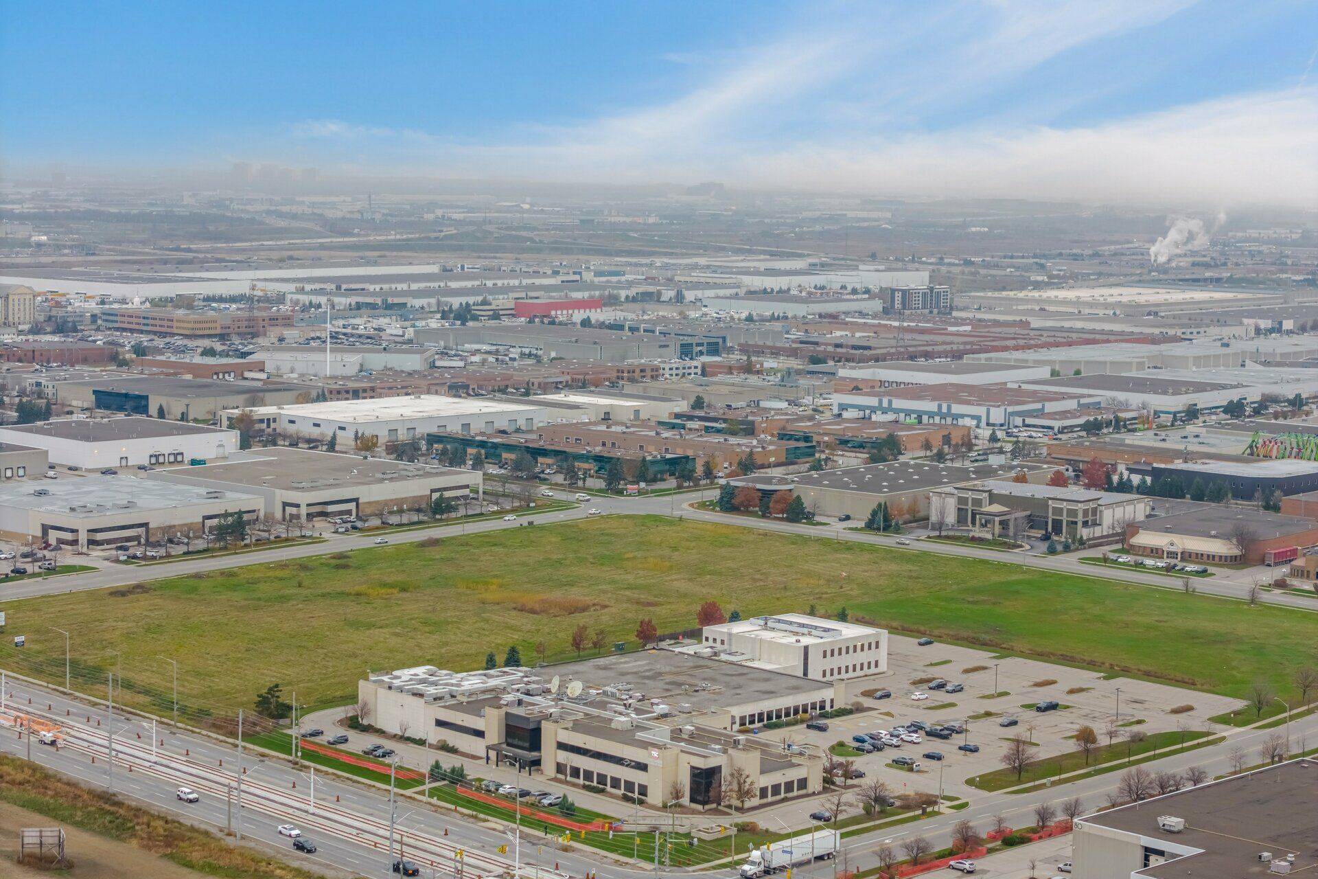 Mississauga, ON L5T 2X9,70 Superior BLVD