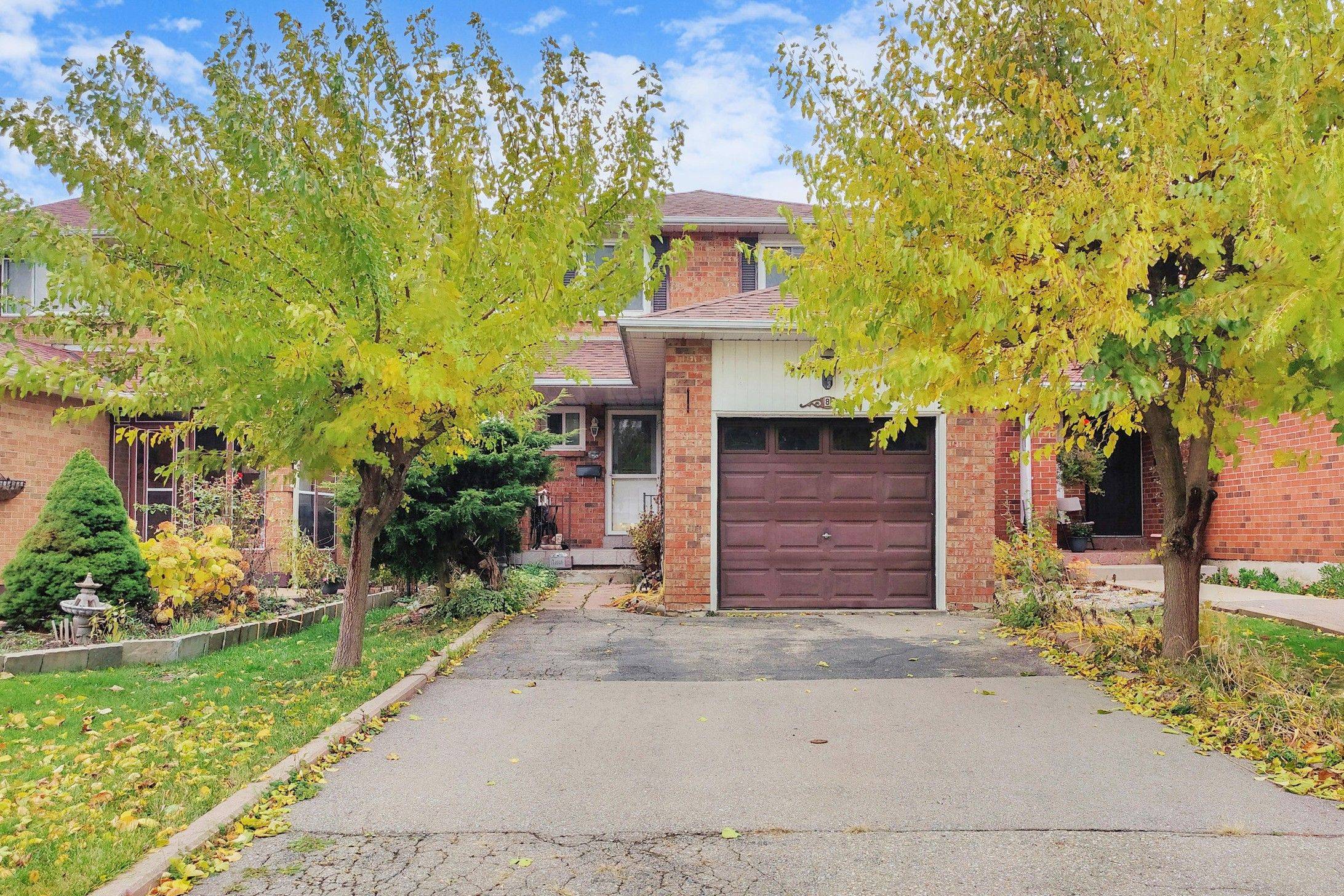 Brampton, ON L6V 3X8,8 Stephensen CT