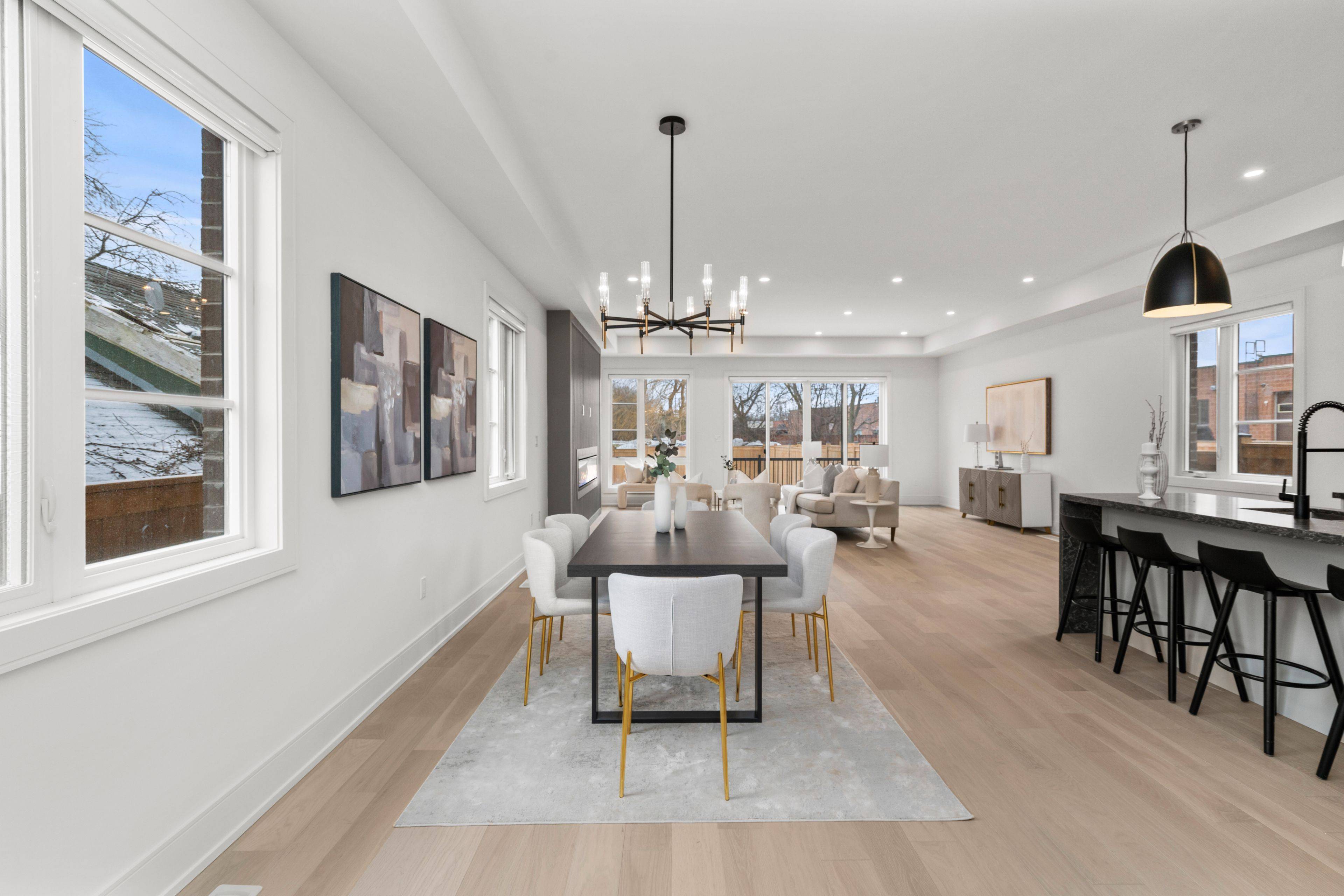 Mississauga, ON L5G 3Y8,1076 Roosevelt RD