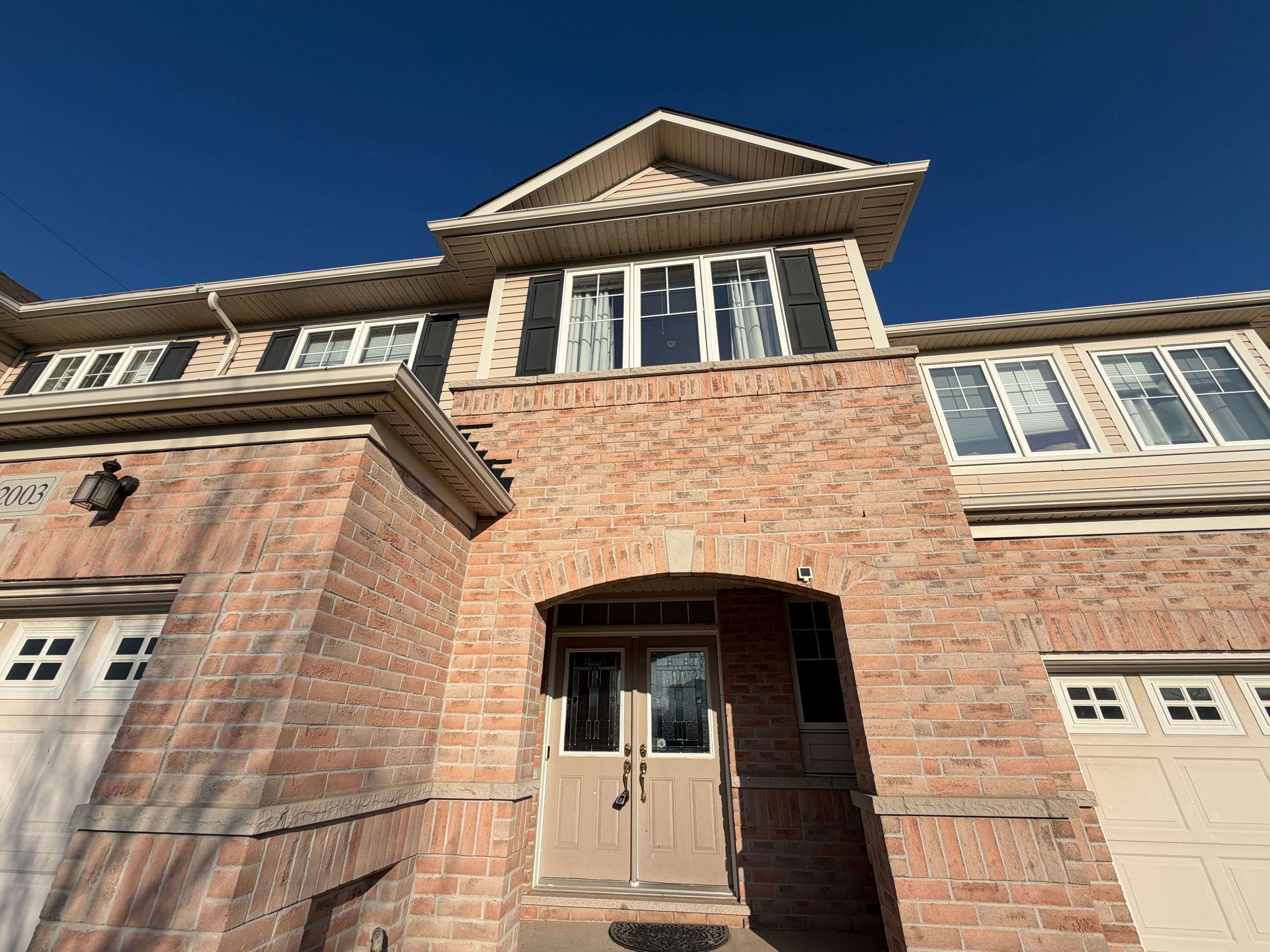 Oakville, ON L6M 0M2,2003 Trawden WAY