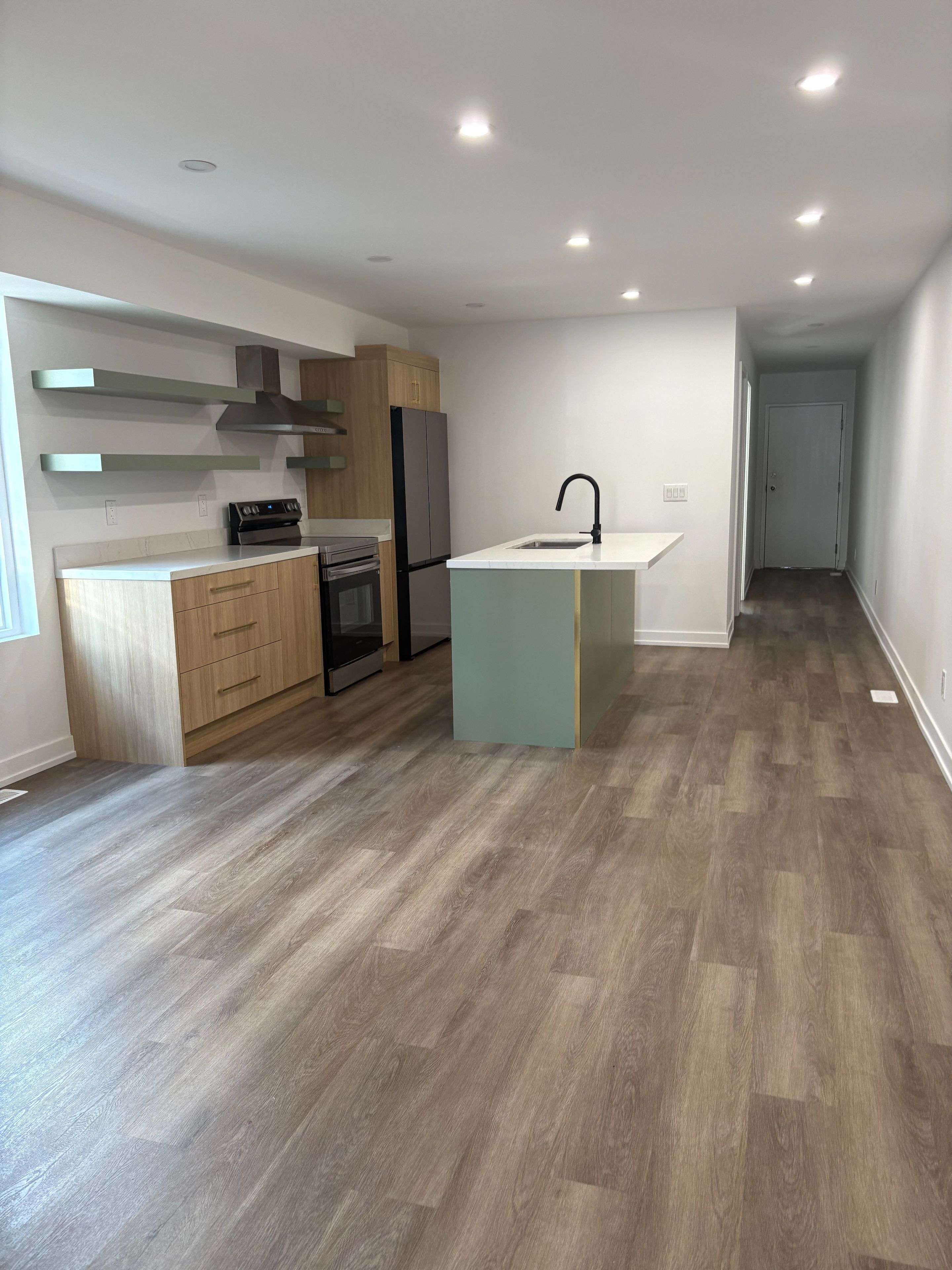 Toronto W02, ON M6H 1Y3,19 Lappin AVE #APT 1