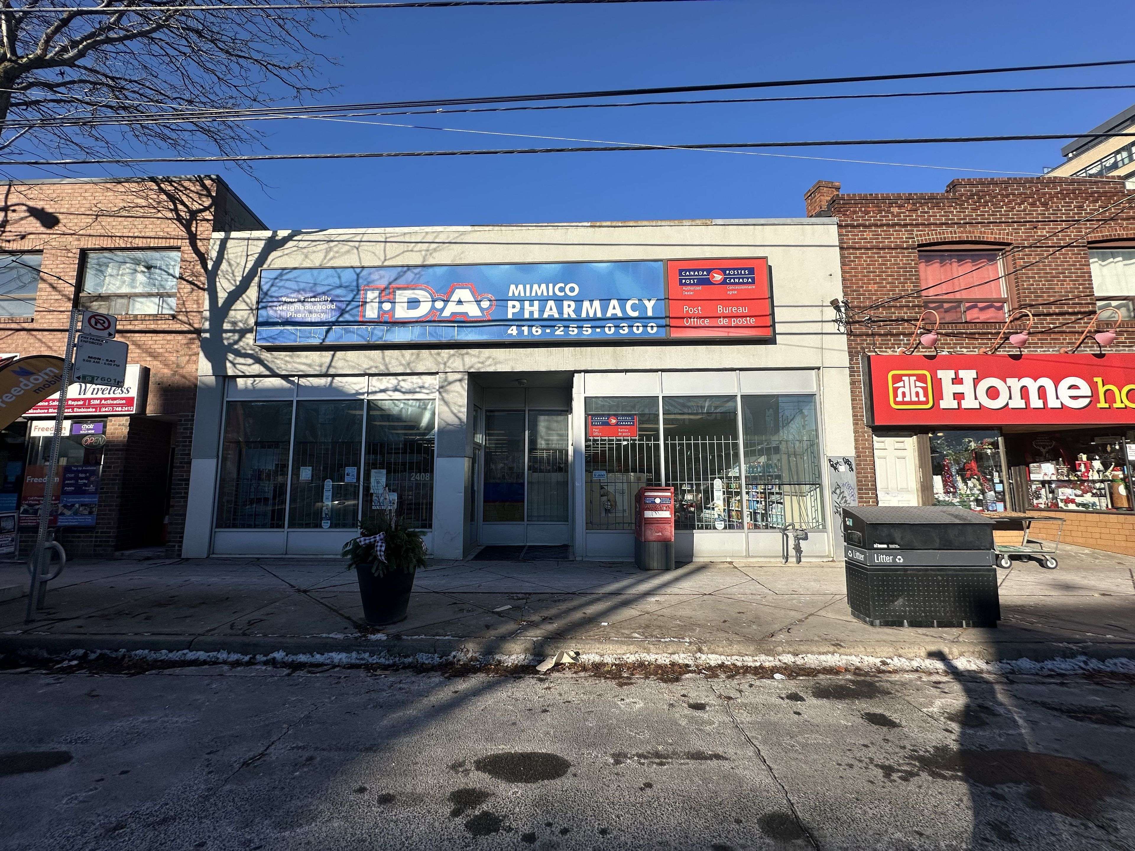 Toronto W06, ON M8V 1C4,2408 Lakeshore BLVD W