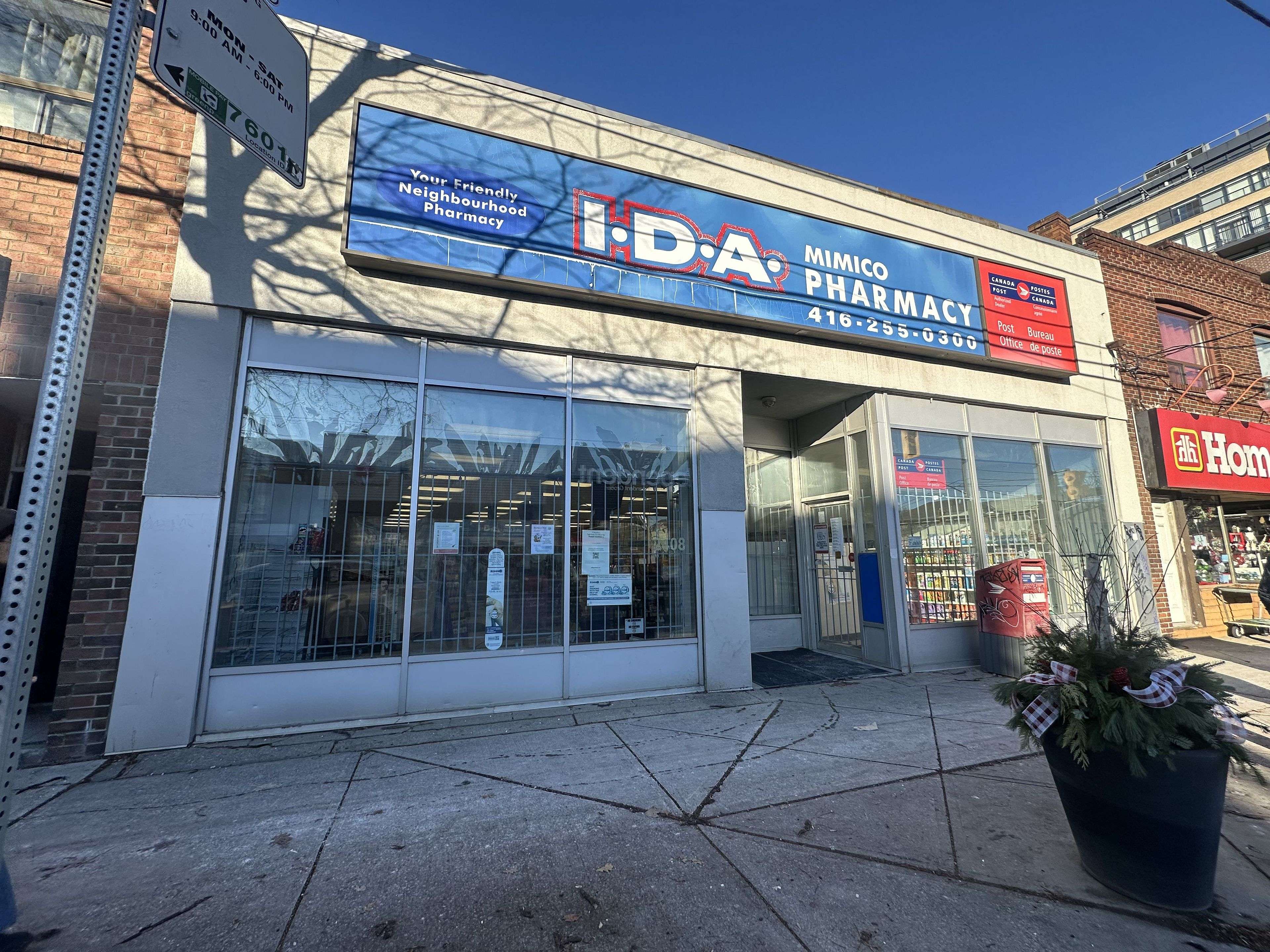 Toronto W06, ON M8V 1C4,2408 Lakeshore BLVD W