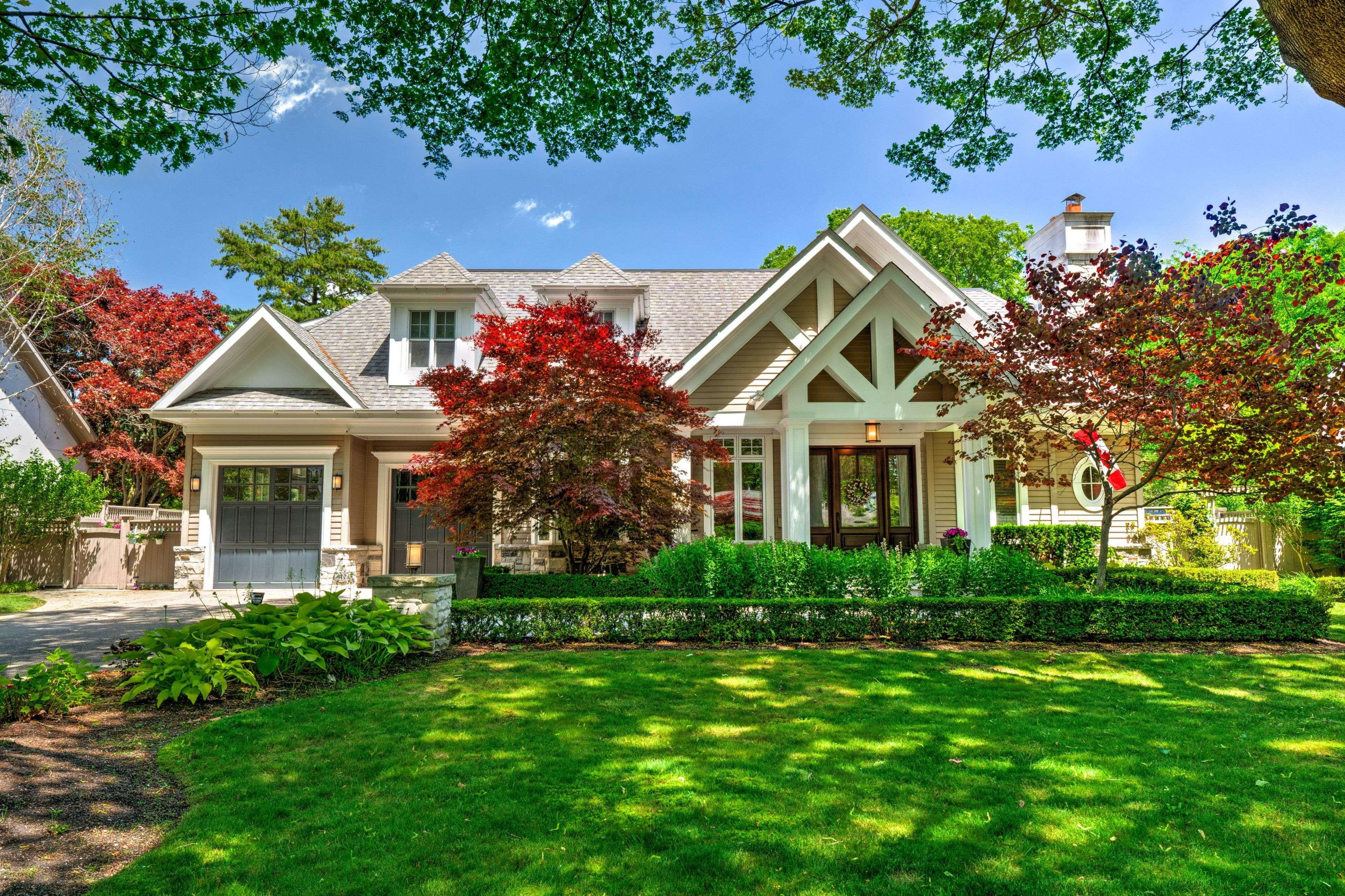 Oakville, ON L6J 4N3,71 Ennisclare DR W