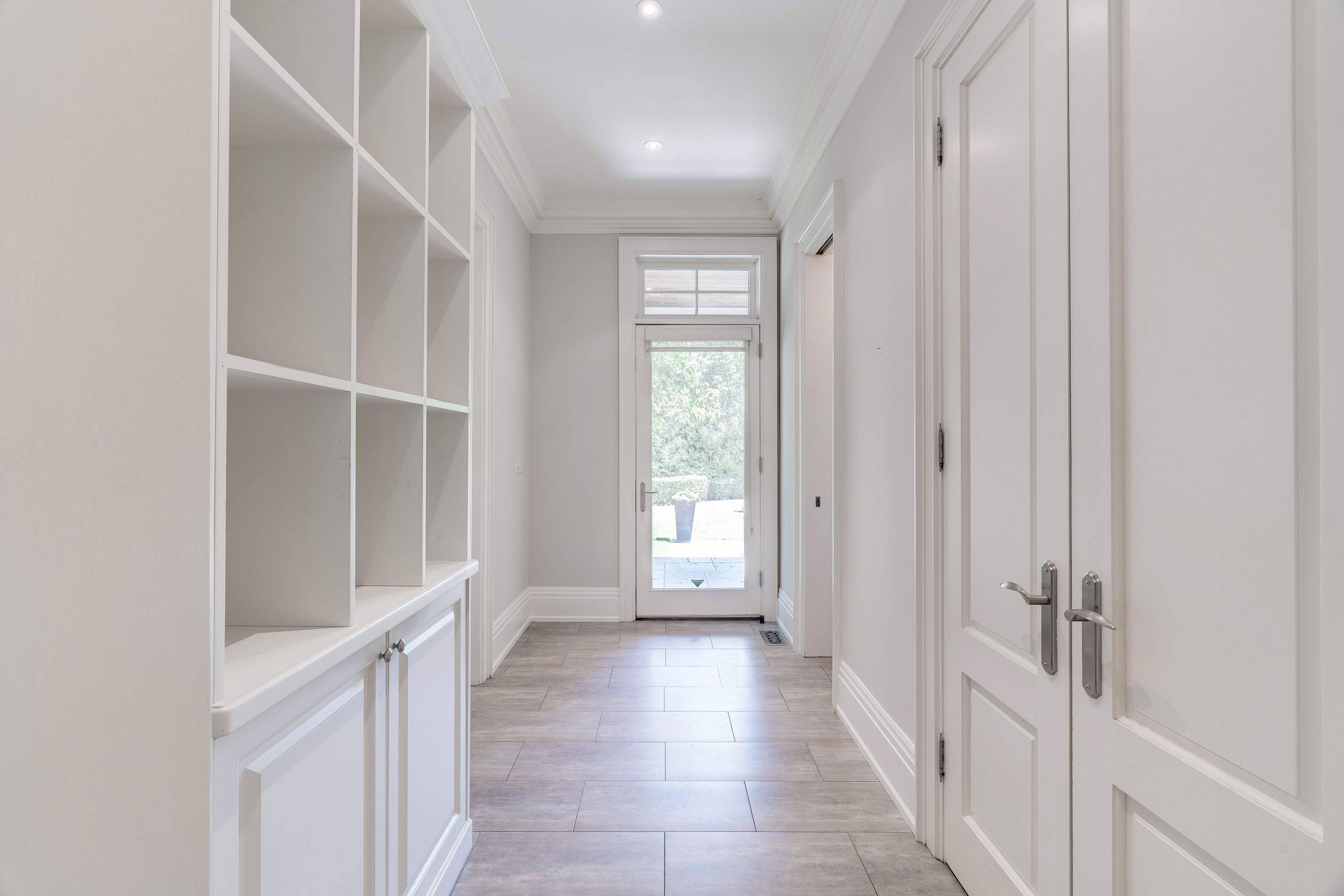 Oakville, ON L6J 4N3,71 Ennisclare DR W