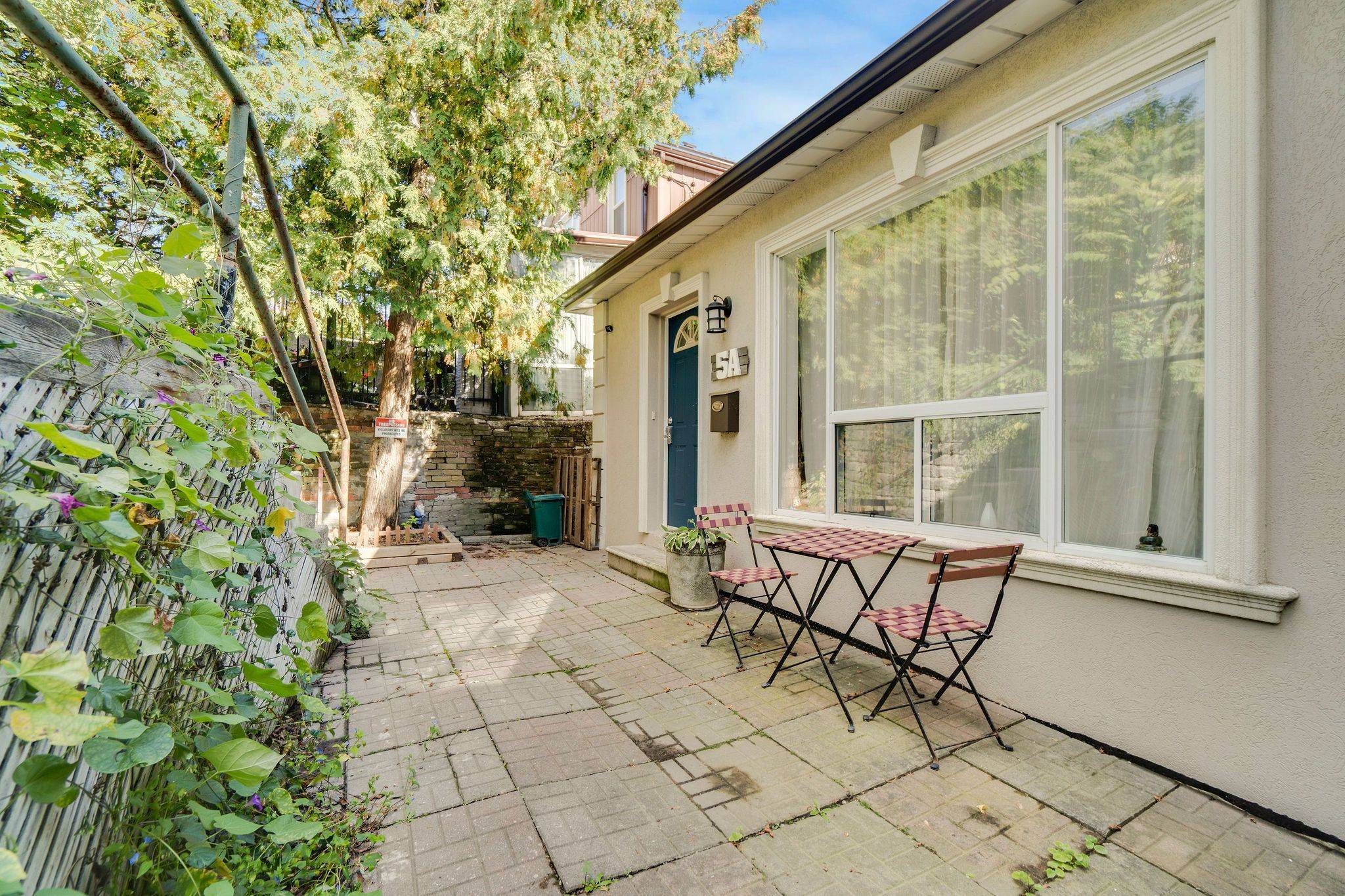 Toronto W03, ON M6E 3W7,5A Dynevor RD