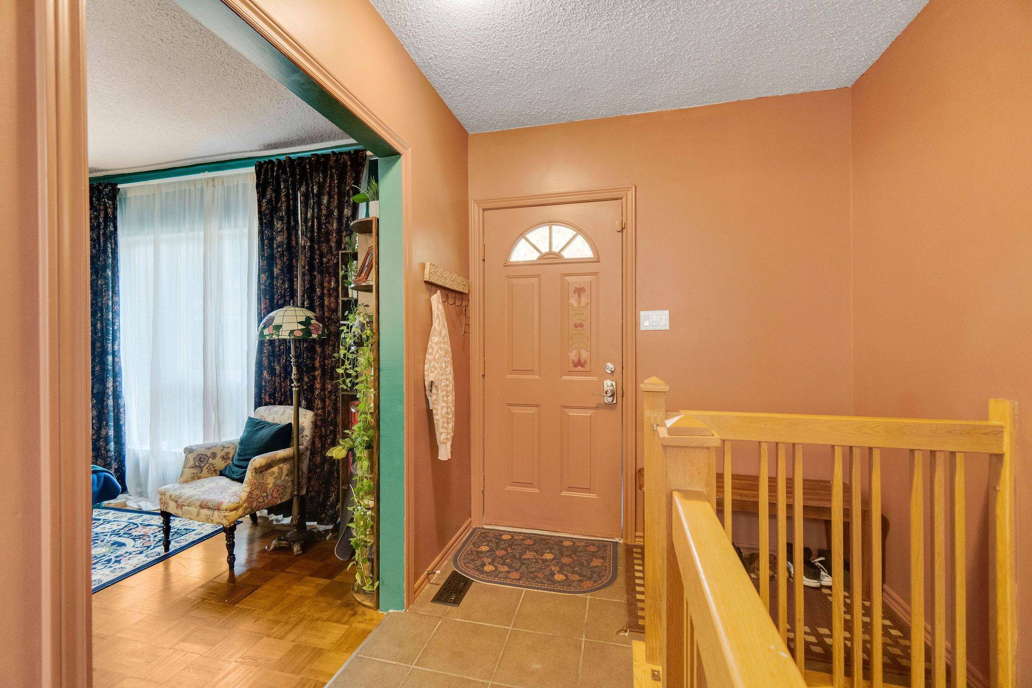 Toronto W03, ON M6E 3W7,5A Dynevor RD