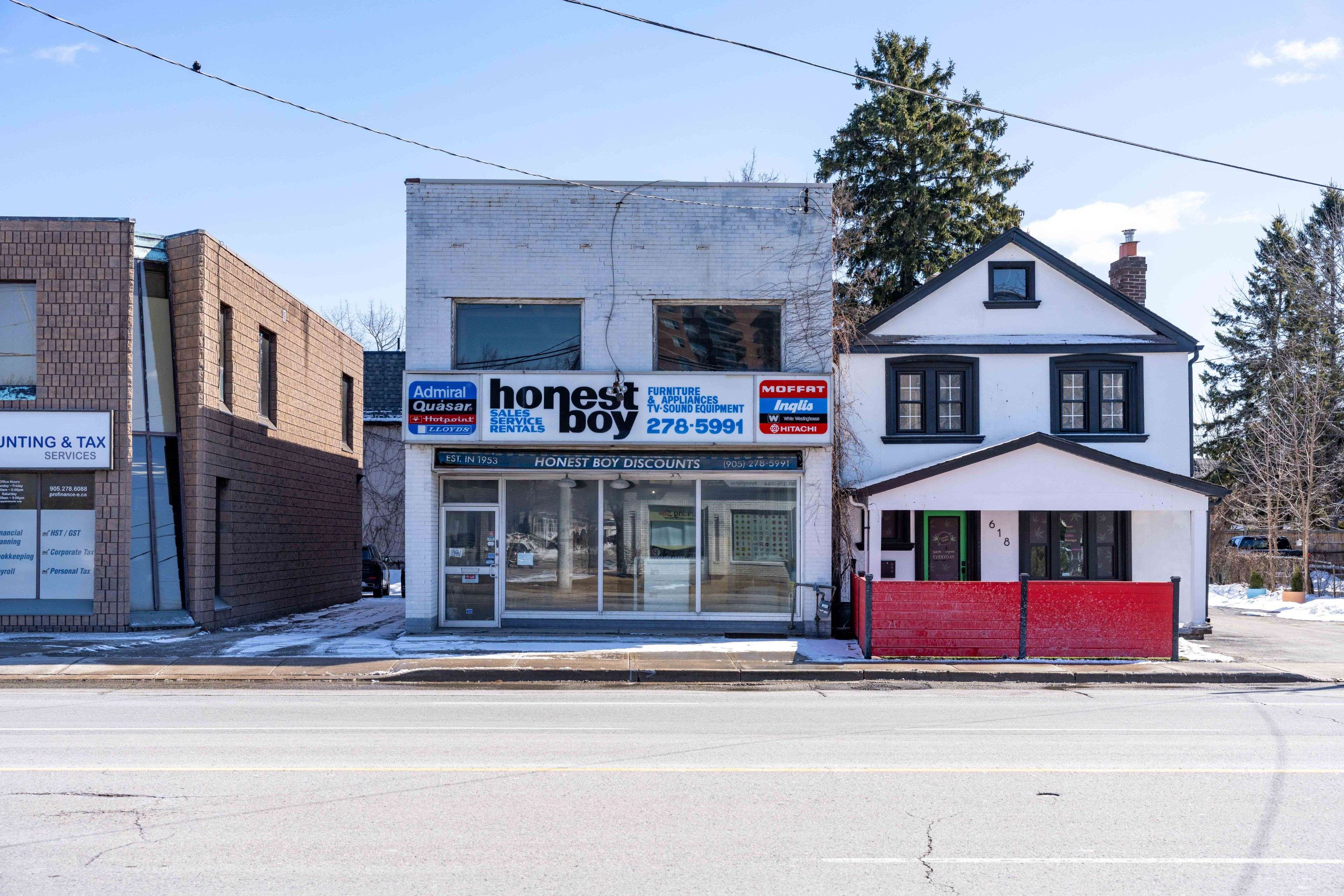 Mississauga, ON L5G 1J4,620 Lakeshore RD E