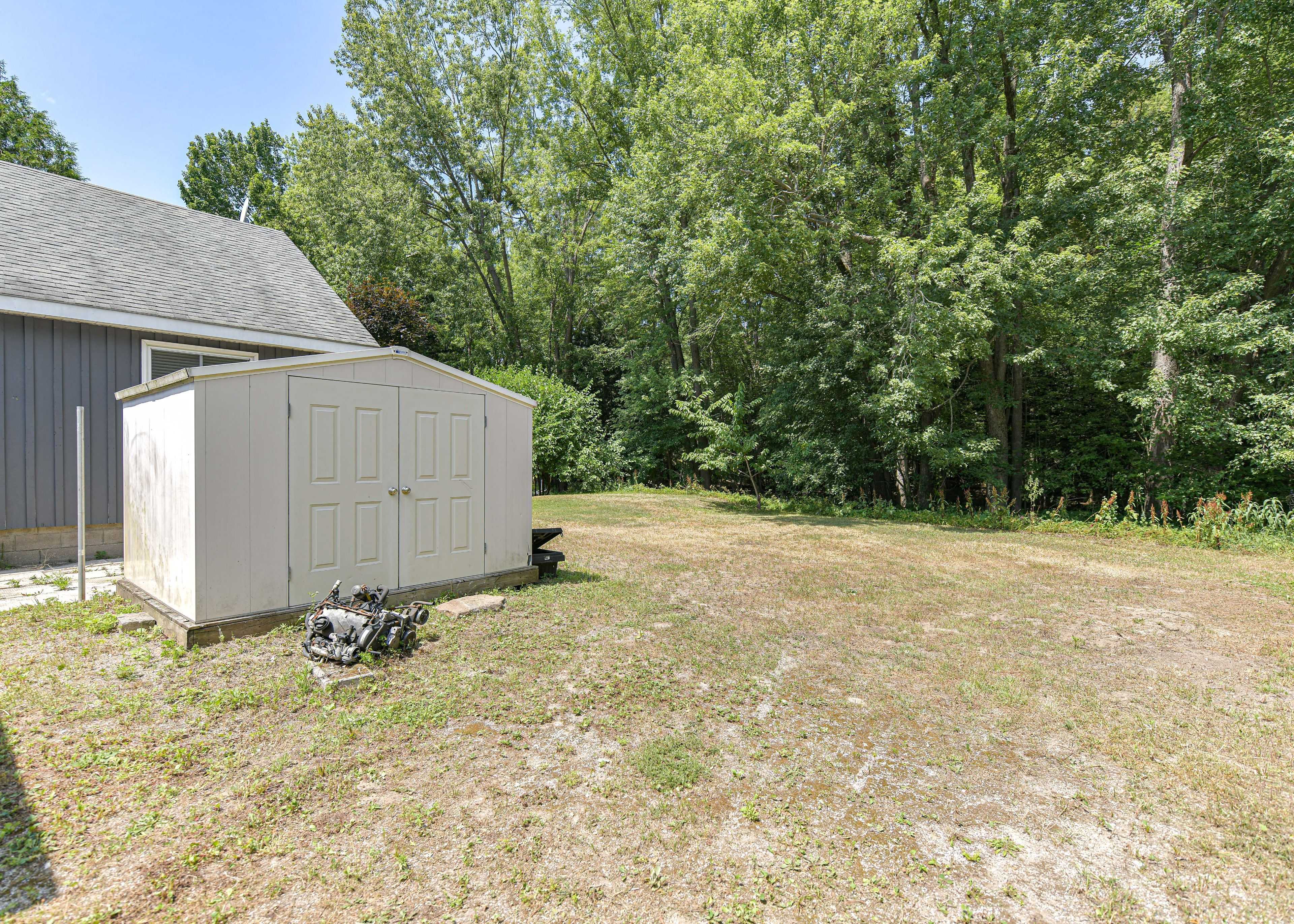 Gravenhurst, ON P0E 1N0,1046 Southwood RD