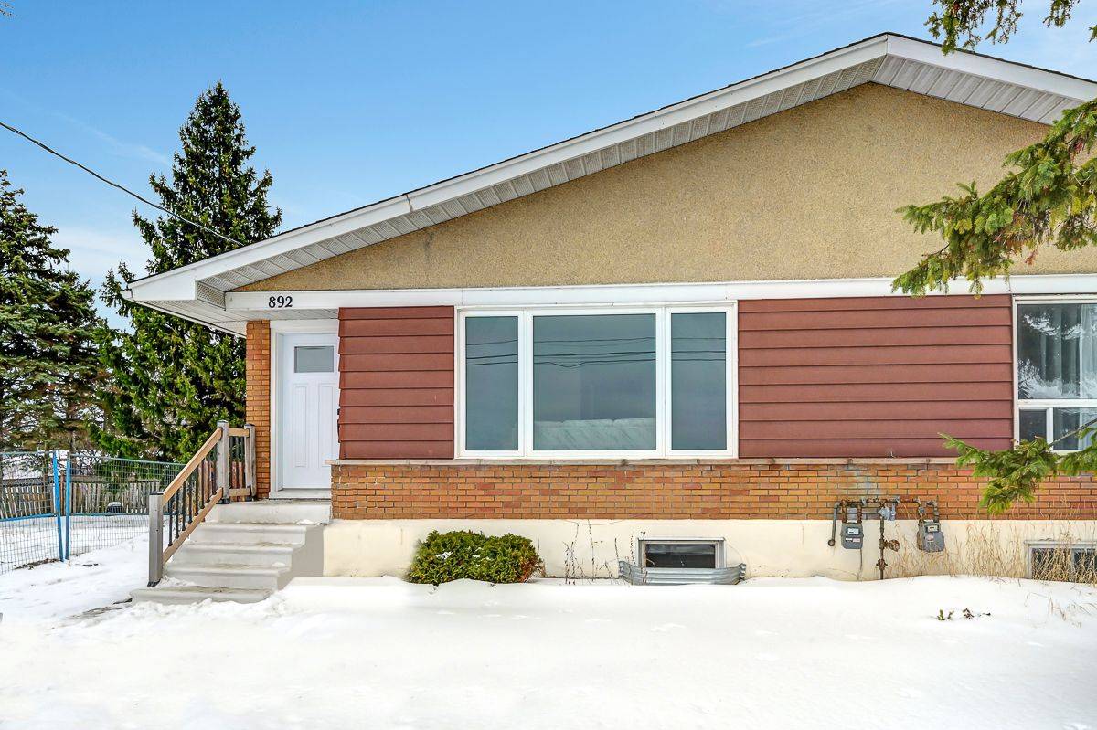 Cityview - Parkwoods Hills - Rideau Shore, ON K2C 0A4,892 Baseline RD