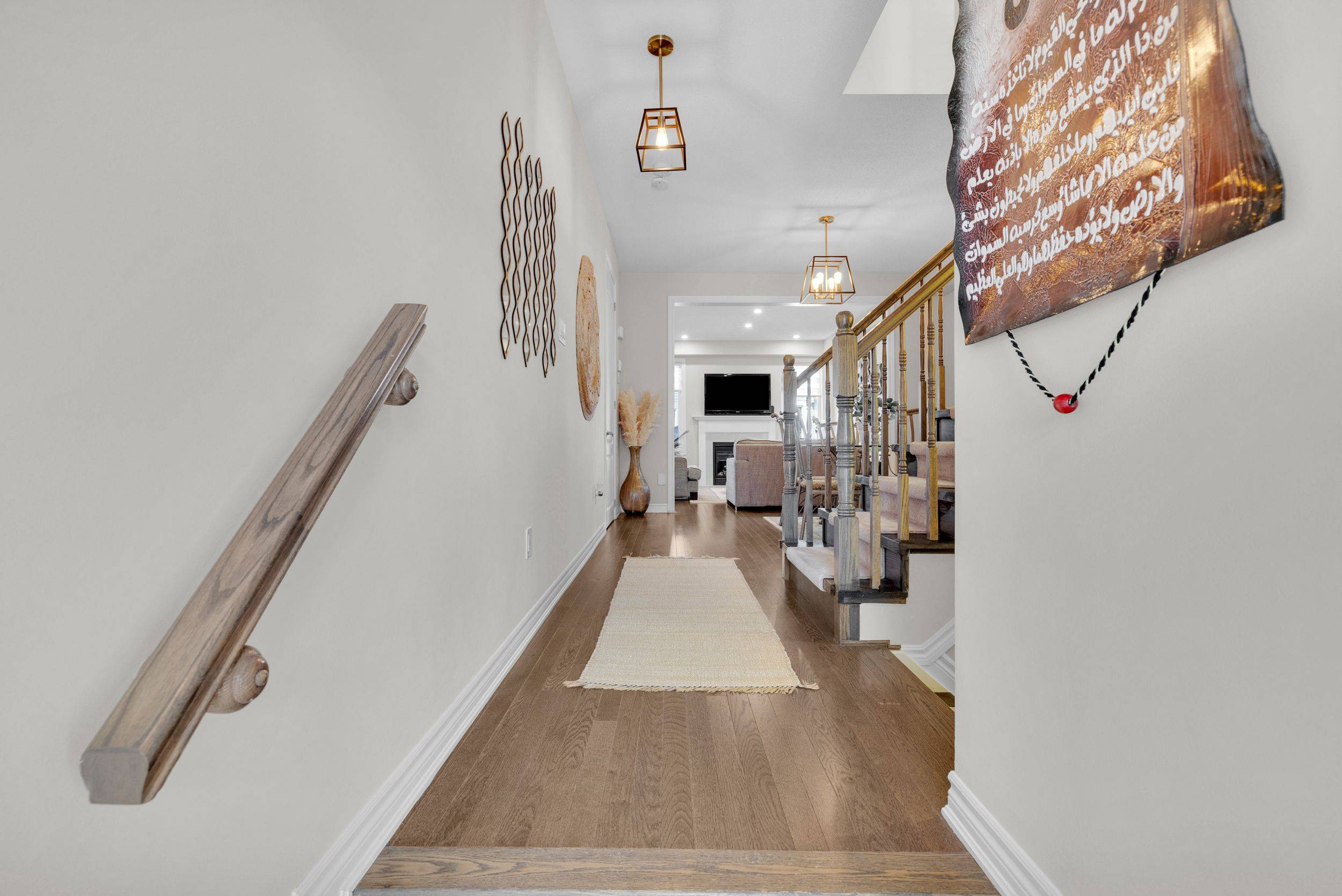 Kanata, ON K2M 3A6,229 Meadowbreeze DR