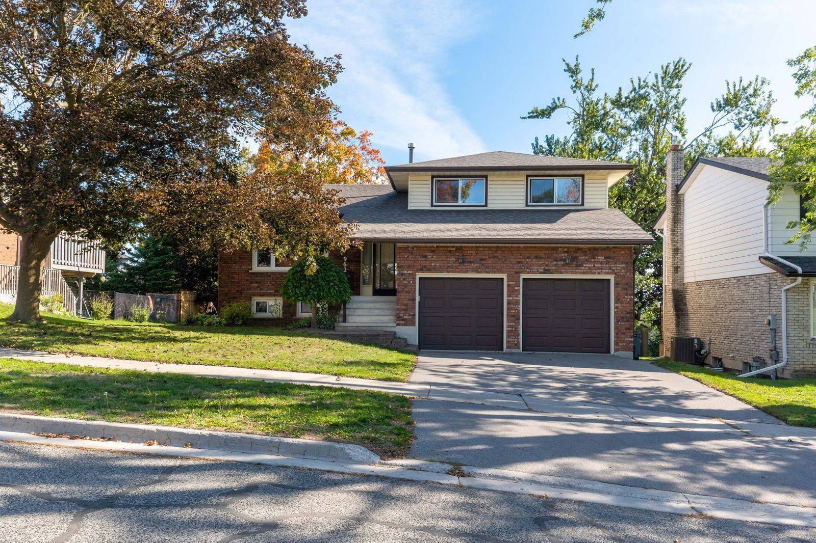 Peterborough, ON K9J 7W4,962 Golfview RD