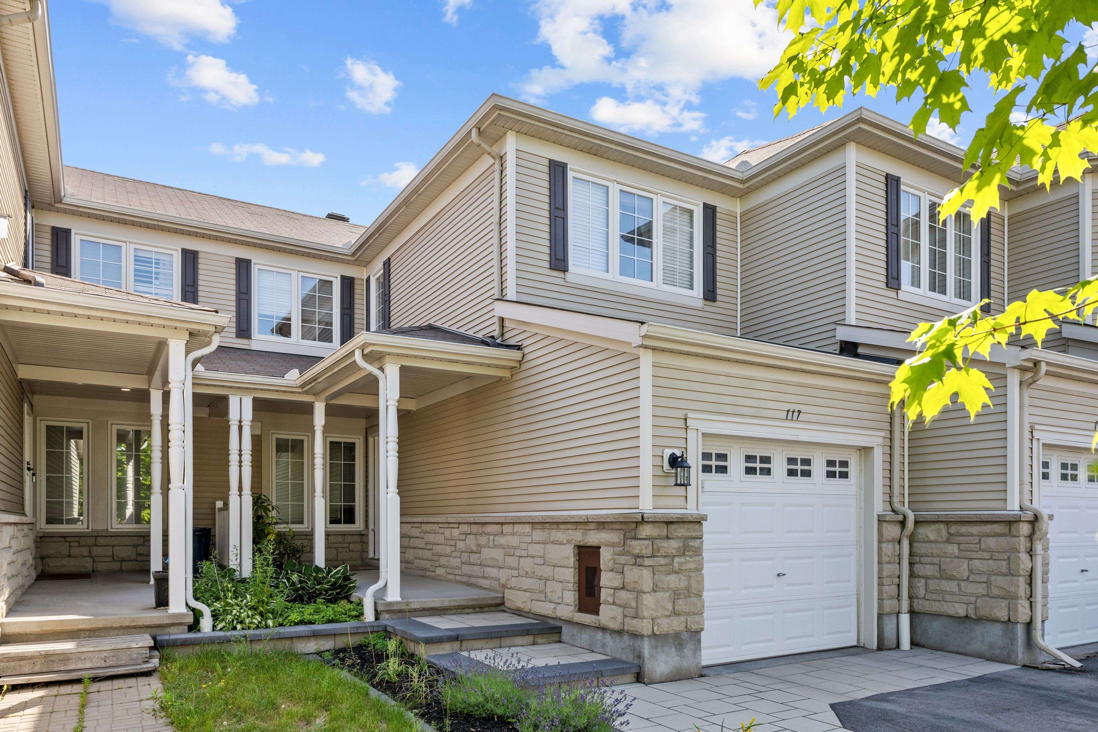 Barrhaven, ON K2J 0Z6,117 Urbancrest Private