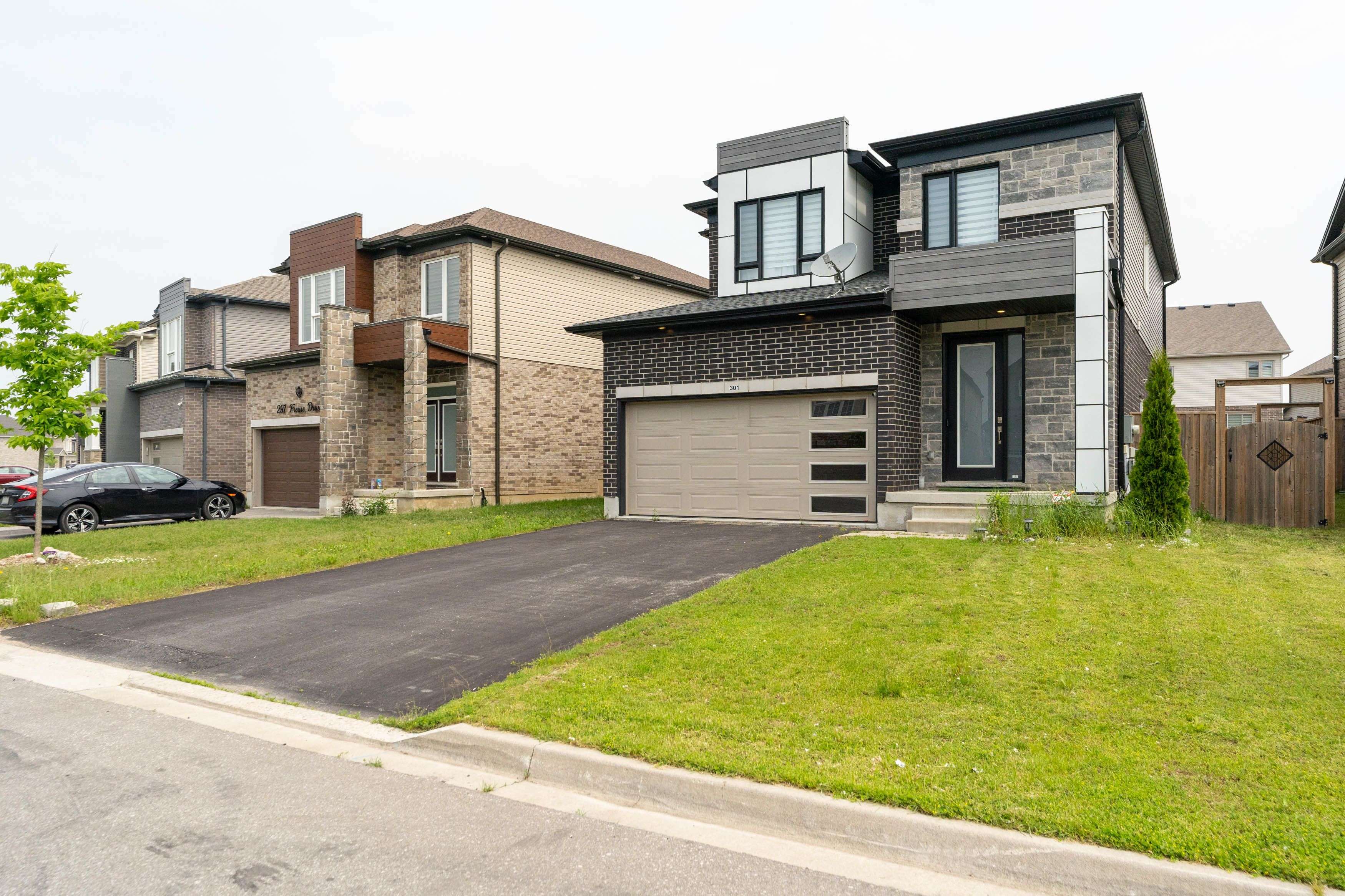 Cambridge, ON N1S 0B5,301 Freure DR